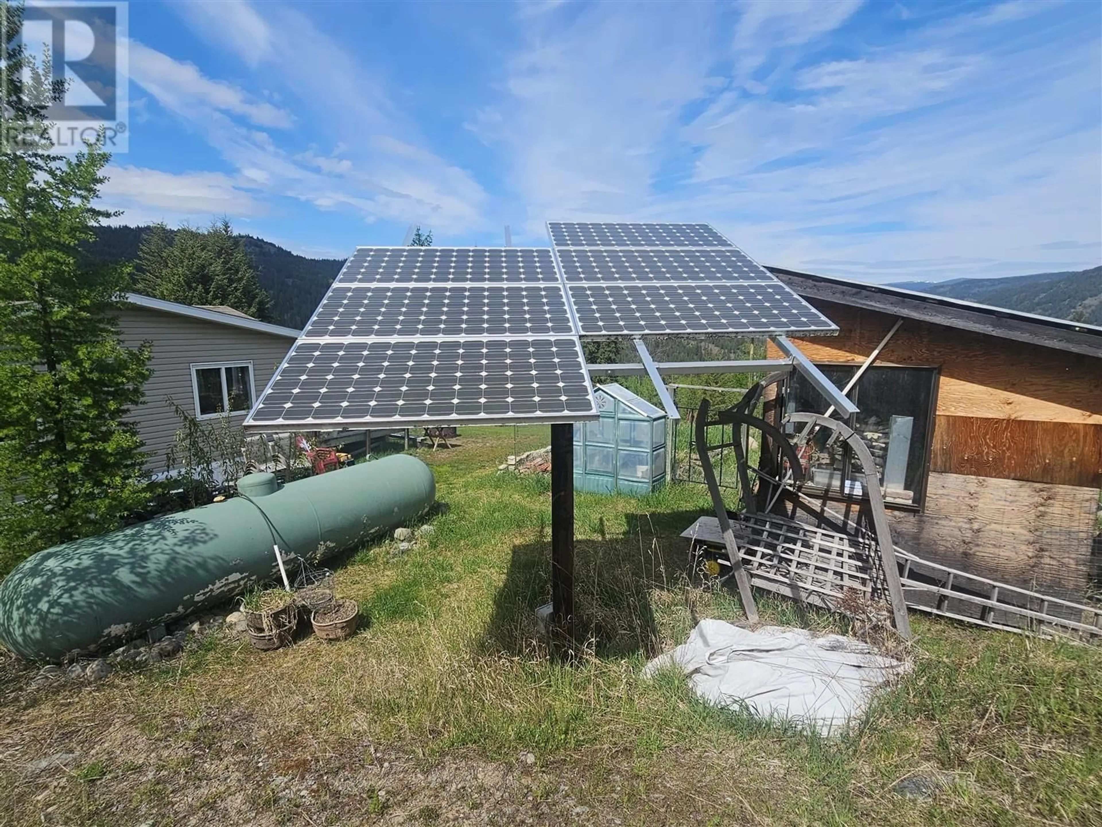 A pic from outside/outdoor area/front of a property/back of a property/a pic from drone, building for 1250 BROWN CREEK - EHOLT ROAD, Grand Forks British Columbia V0H1H8
