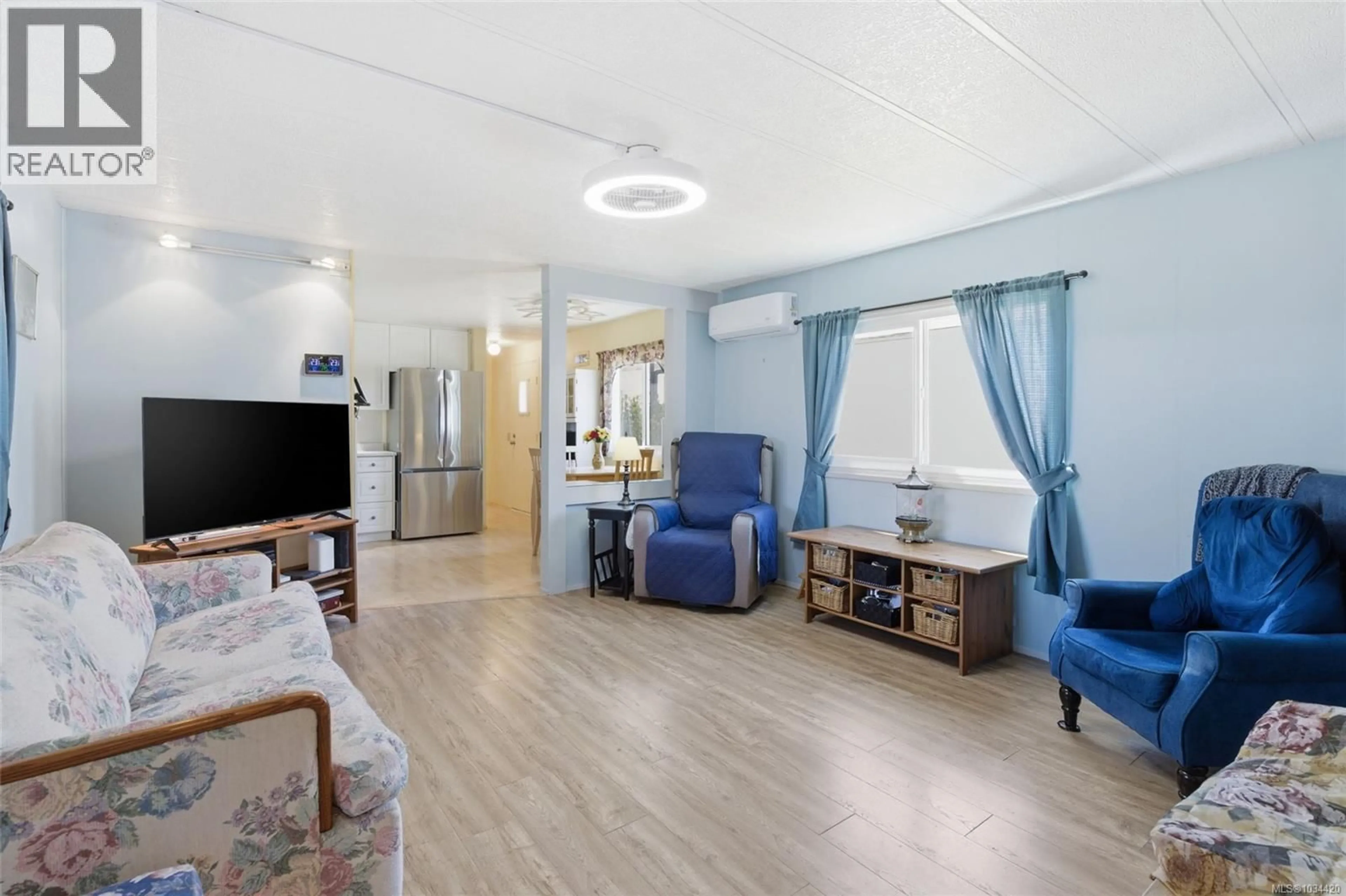 Living room with furniture, unknown for 38 - 150 CORFIELD STREET NORTH, Parksville British Columbia V9P1N9