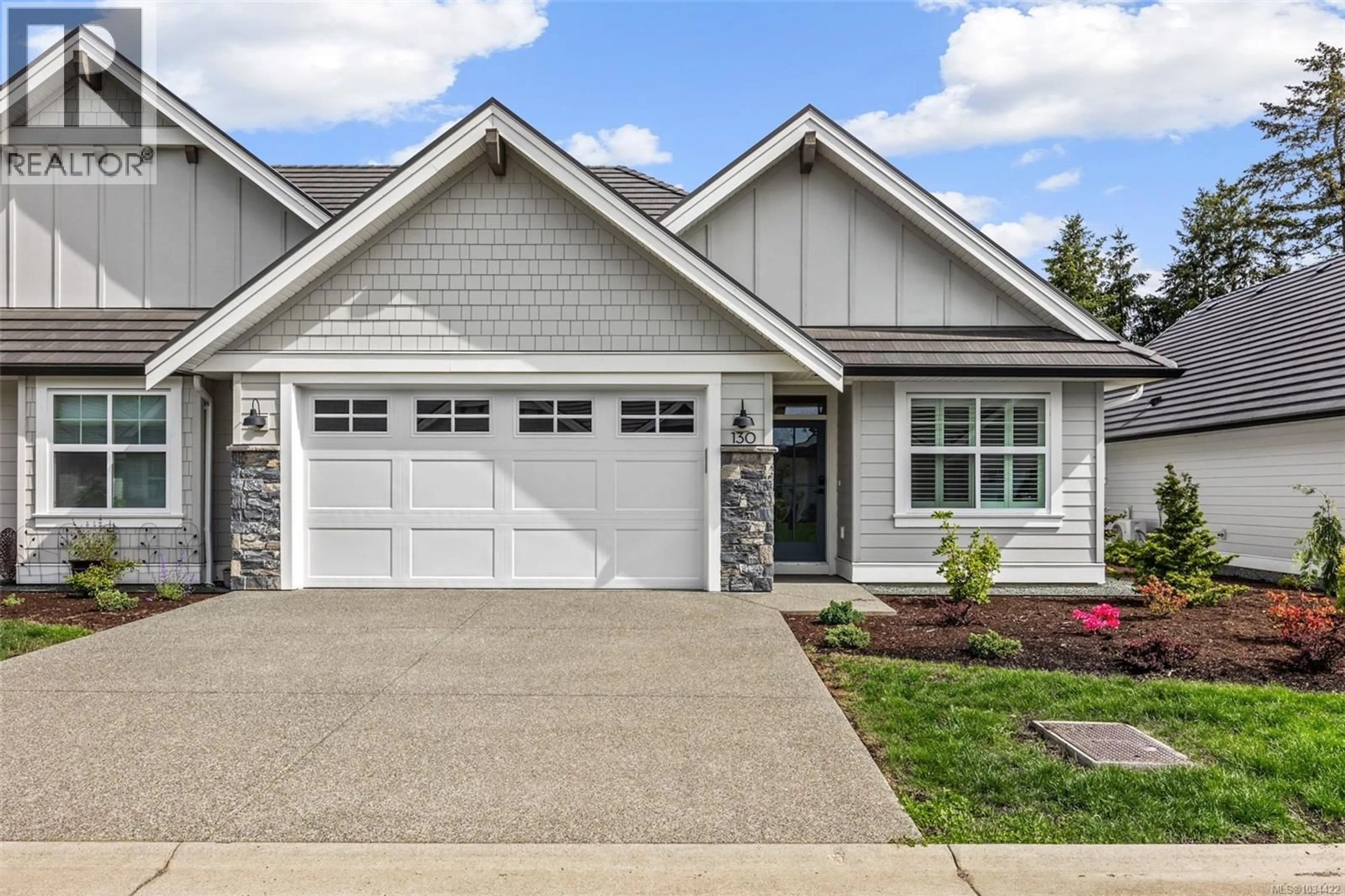 Home with vinyl exterior material, street for 130 - 1444 CROWN ISLE DRIVE, Courtenay British Columbia V9N0B8