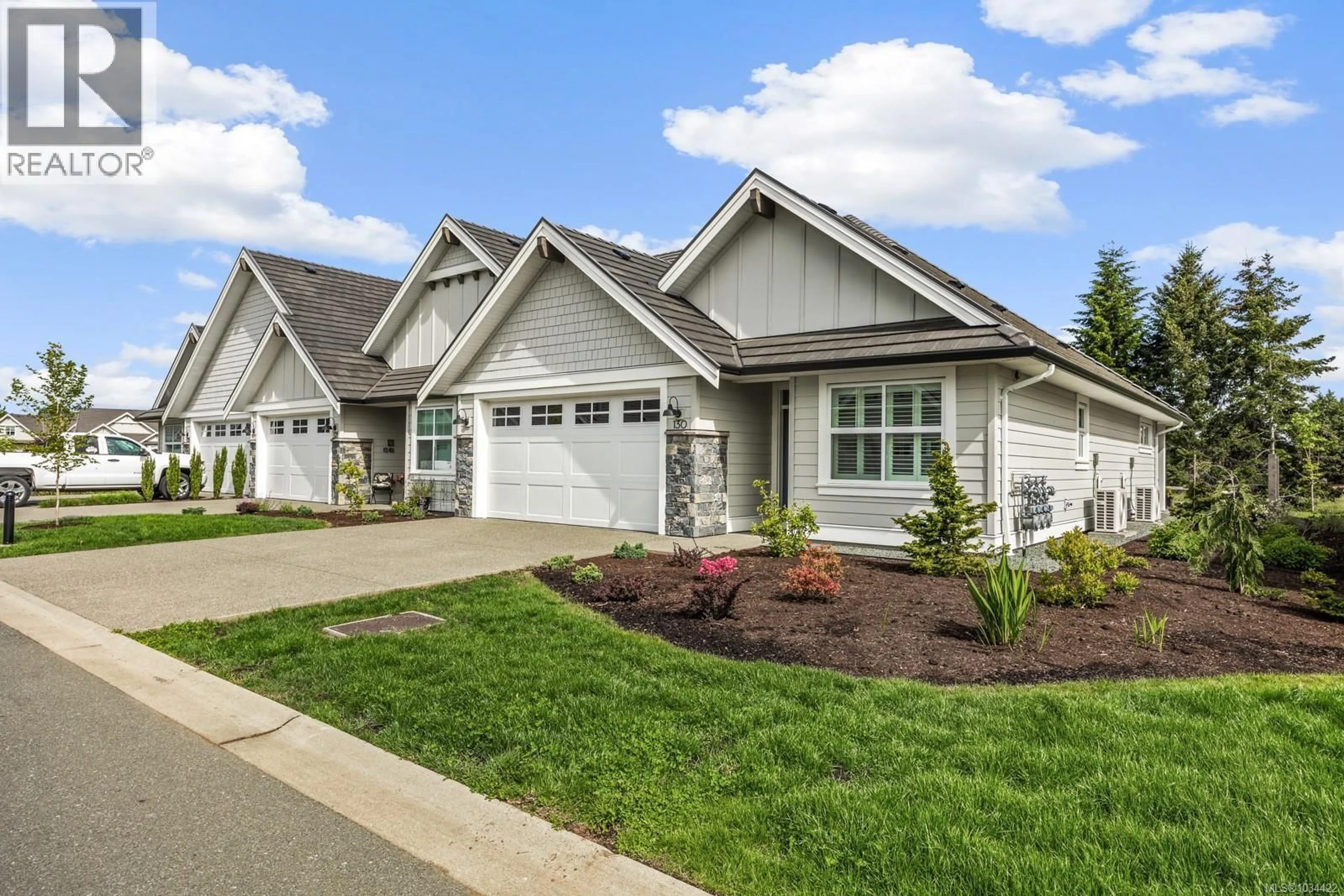 Home with vinyl exterior material, street for 130 - 1444 CROWN ISLE DRIVE, Courtenay British Columbia V9N0B8
