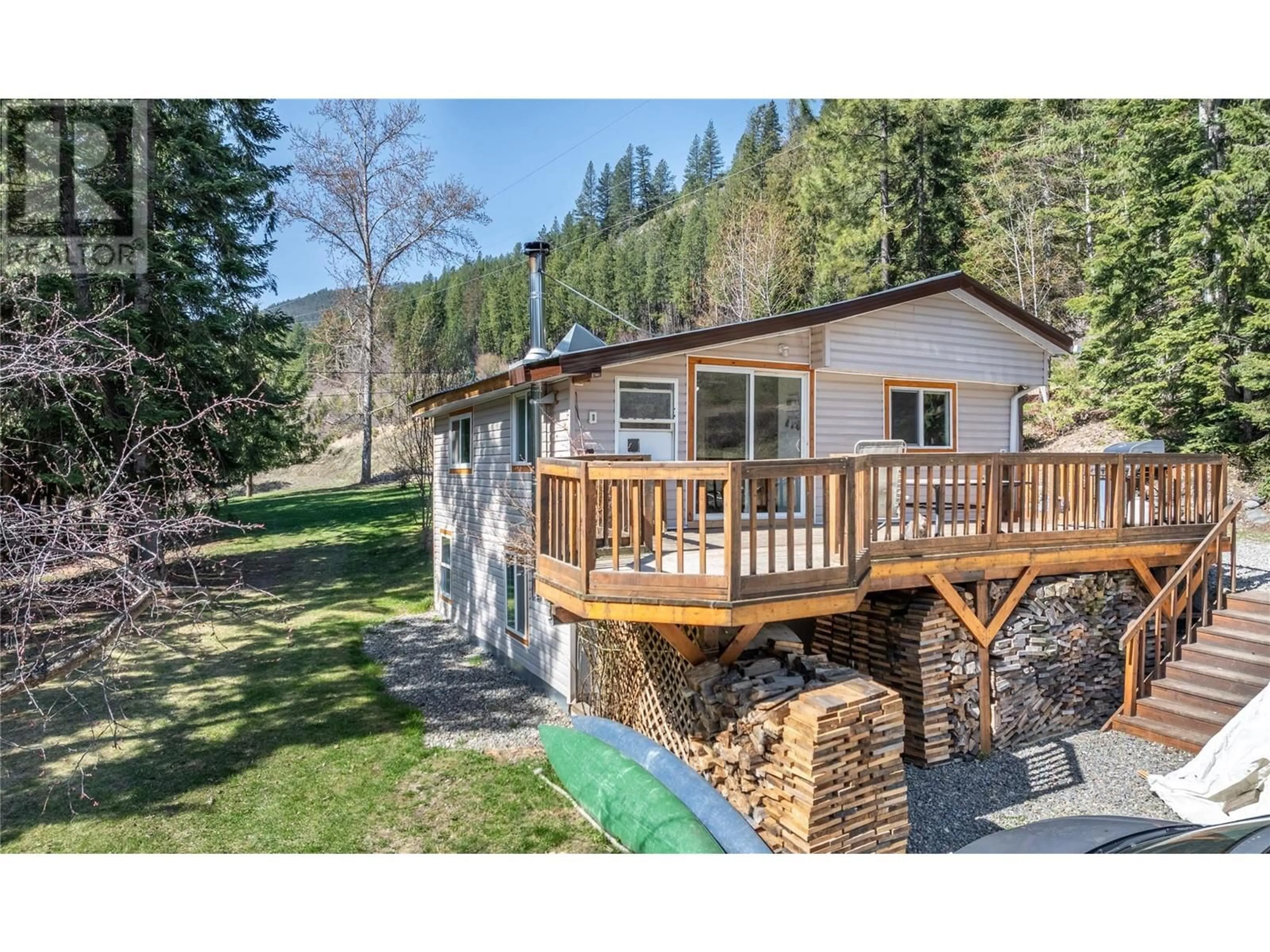 A pic from outside/outdoor area/front of a property/back of a property/a pic from drone, unknown for 4720 GOAT RIVER  N ROAD, Arrow Creek British Columbia V0B1G8