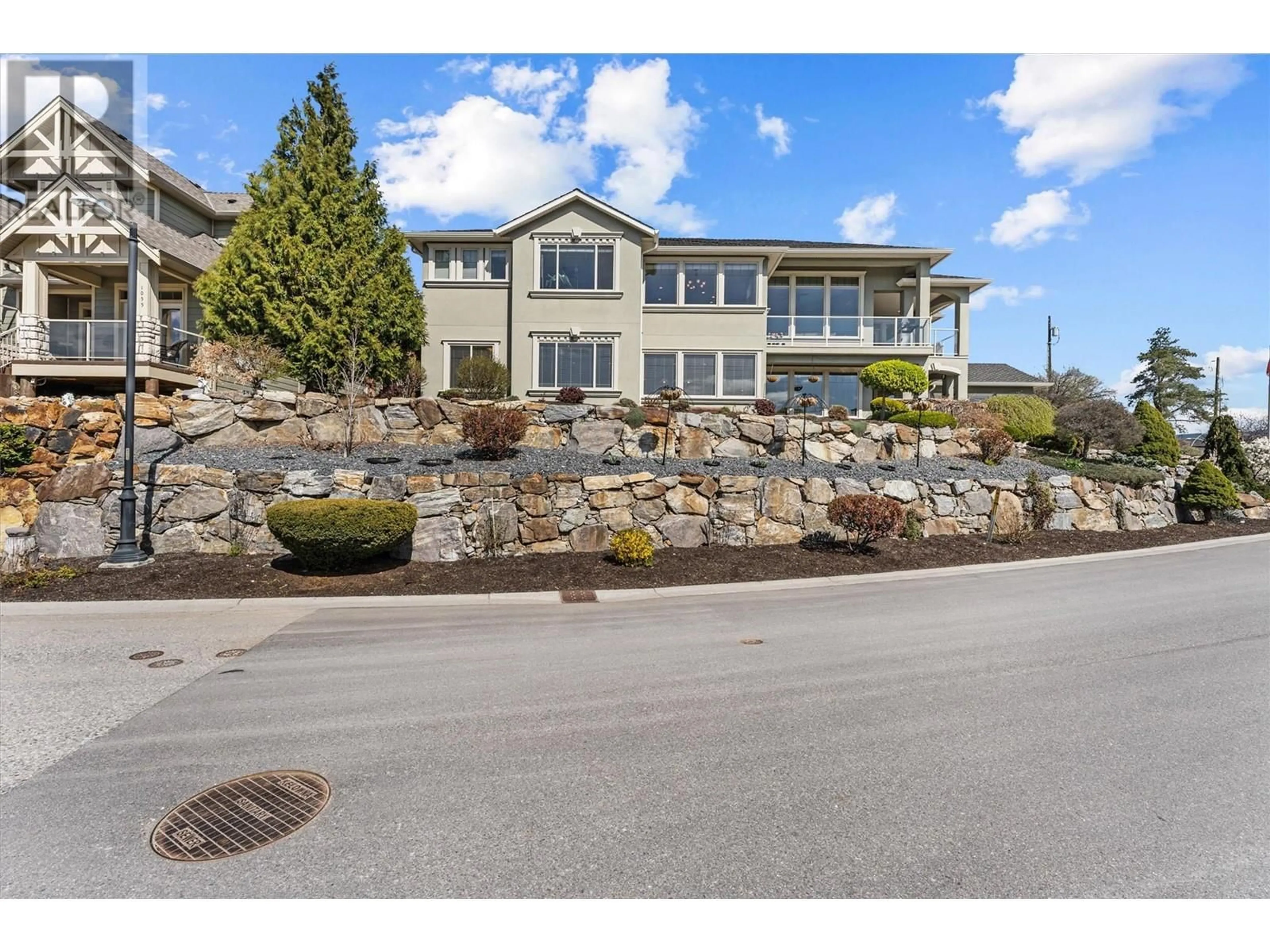 Unknown for 1095 HUME AVENUE, Kelowna British Columbia V1P1P2