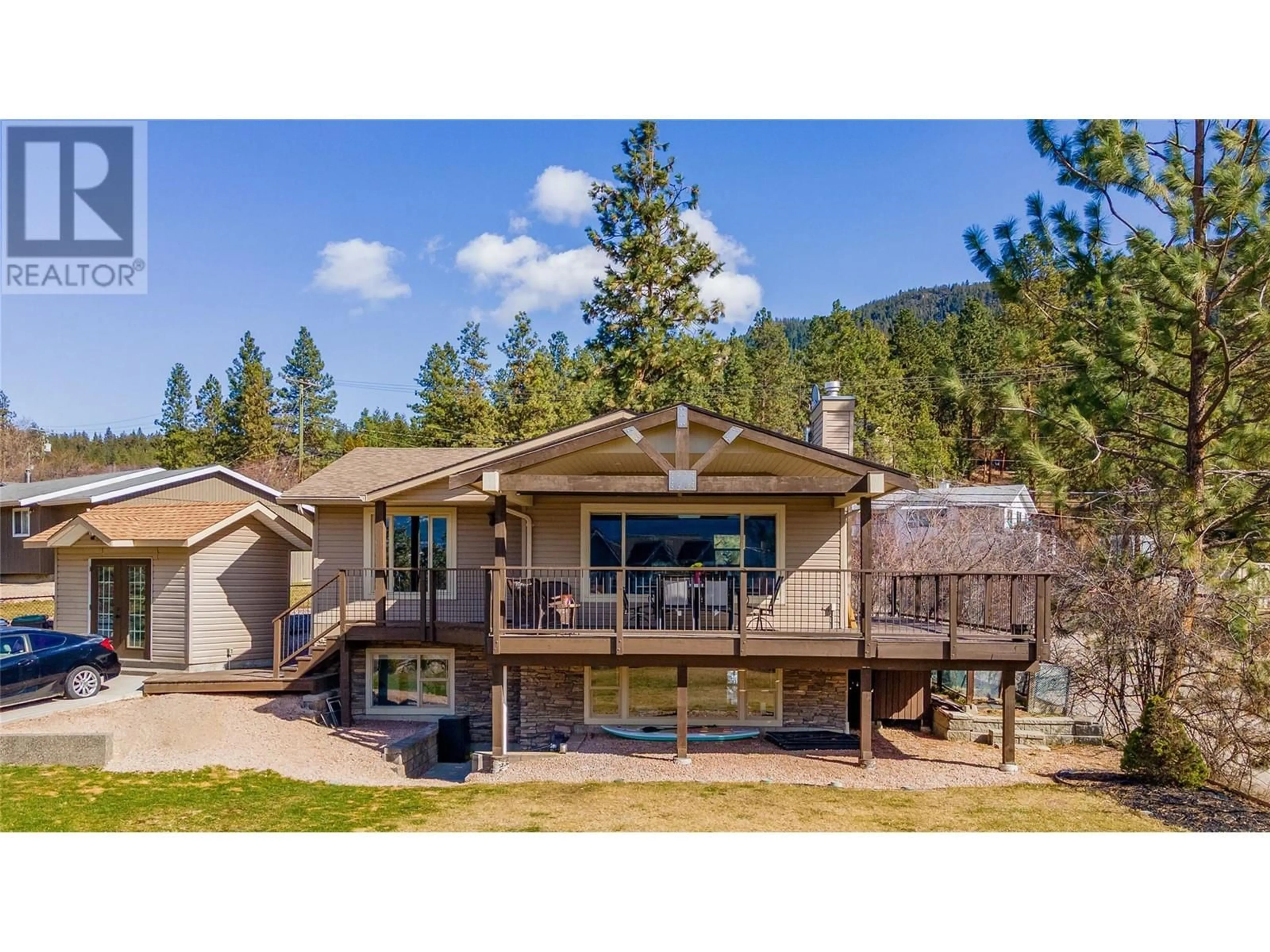 A pic from outside/outdoor area/front of a property/back of a property/a pic from drone, mountain view for 16621 MAKI ROAD, Lake Country British Columbia V4V2H2