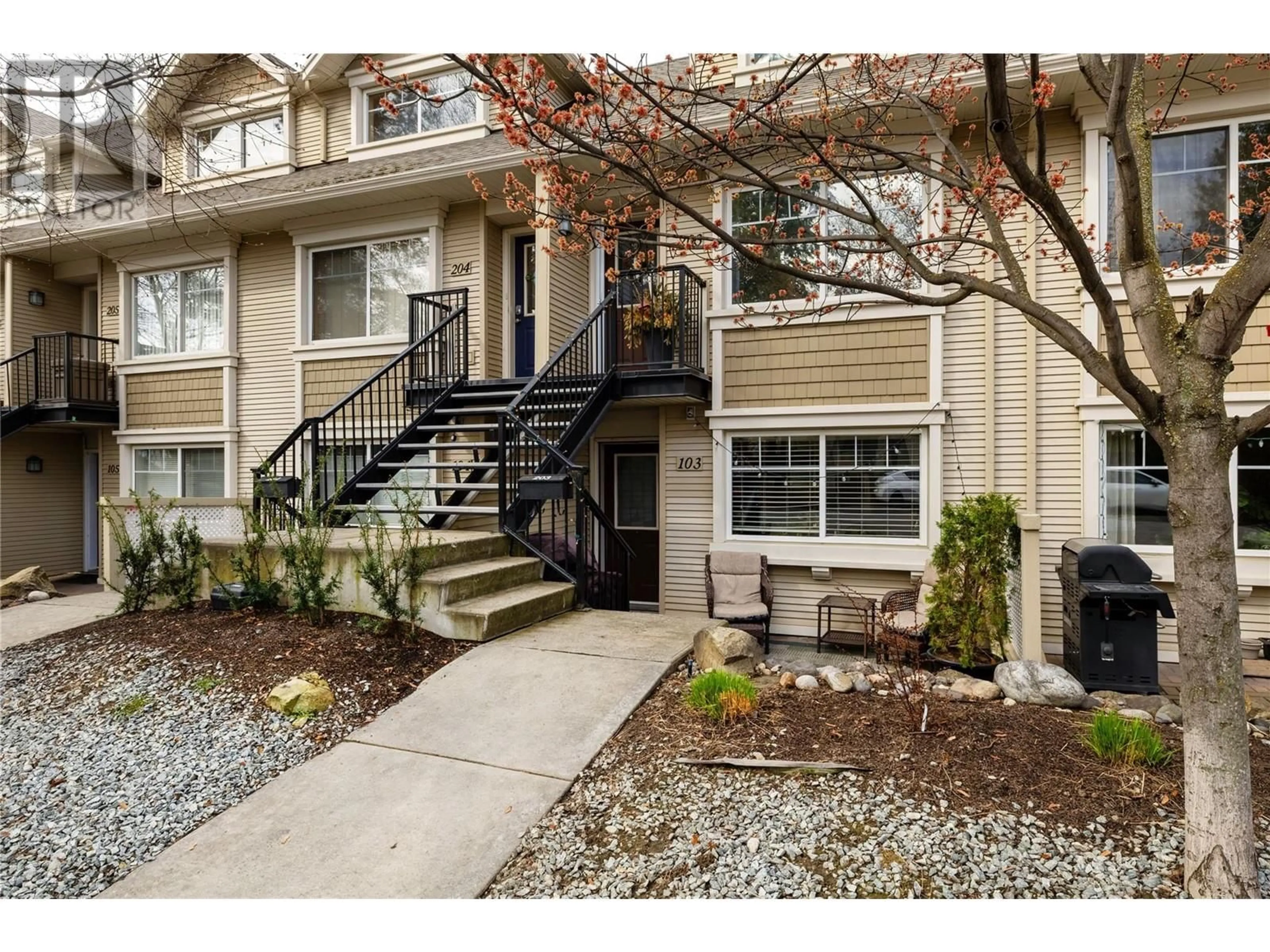 Unknown for 103 - 1380 DILWORTH CRESCENT, Kelowna British Columbia V1Y4M5