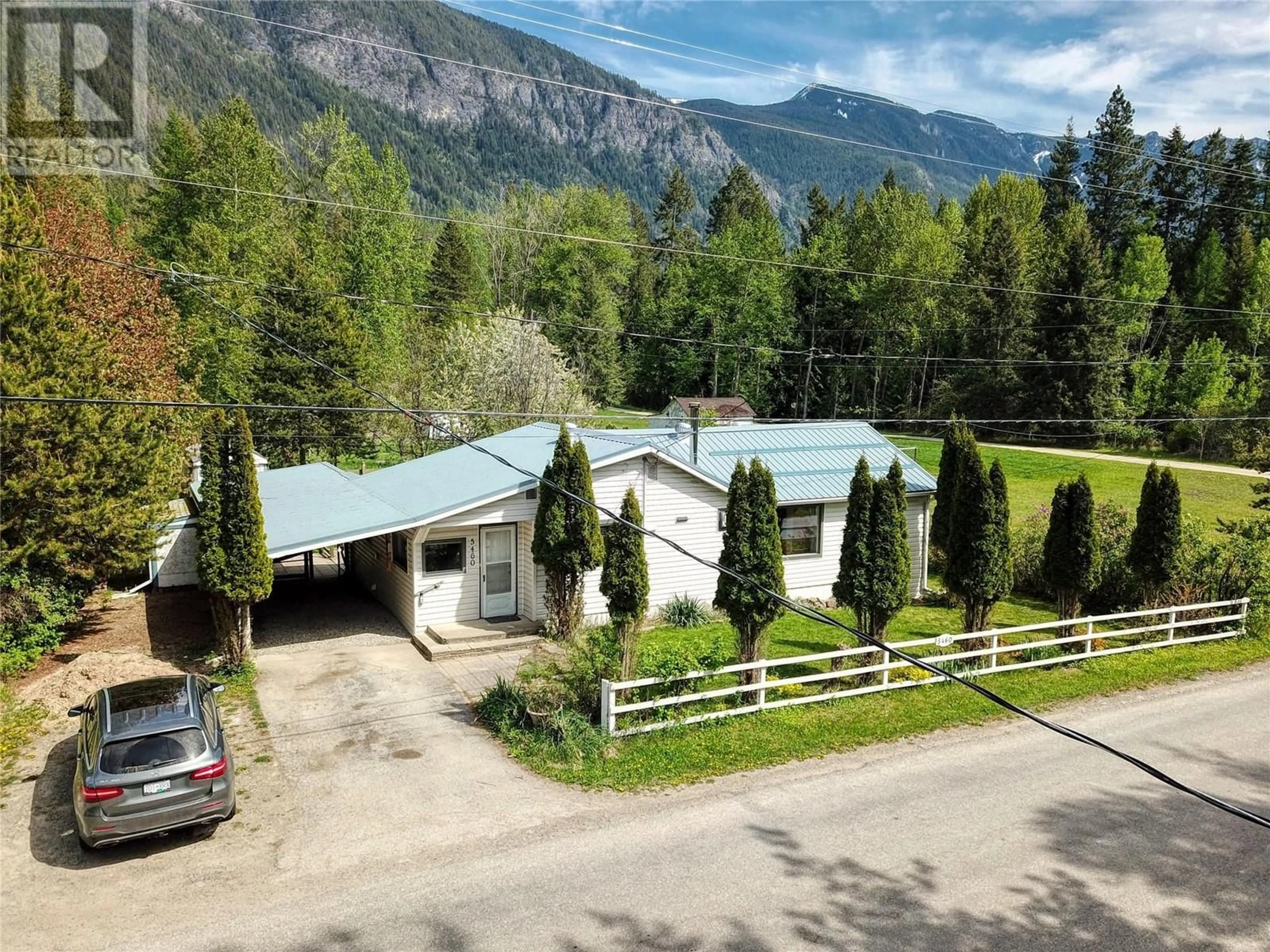 A pic from outside/outdoor area/front of a property/back of a property/a pic from drone, mountain view for 5460 WHIMSTER ROAD, Canyon British Columbia V0B1C1