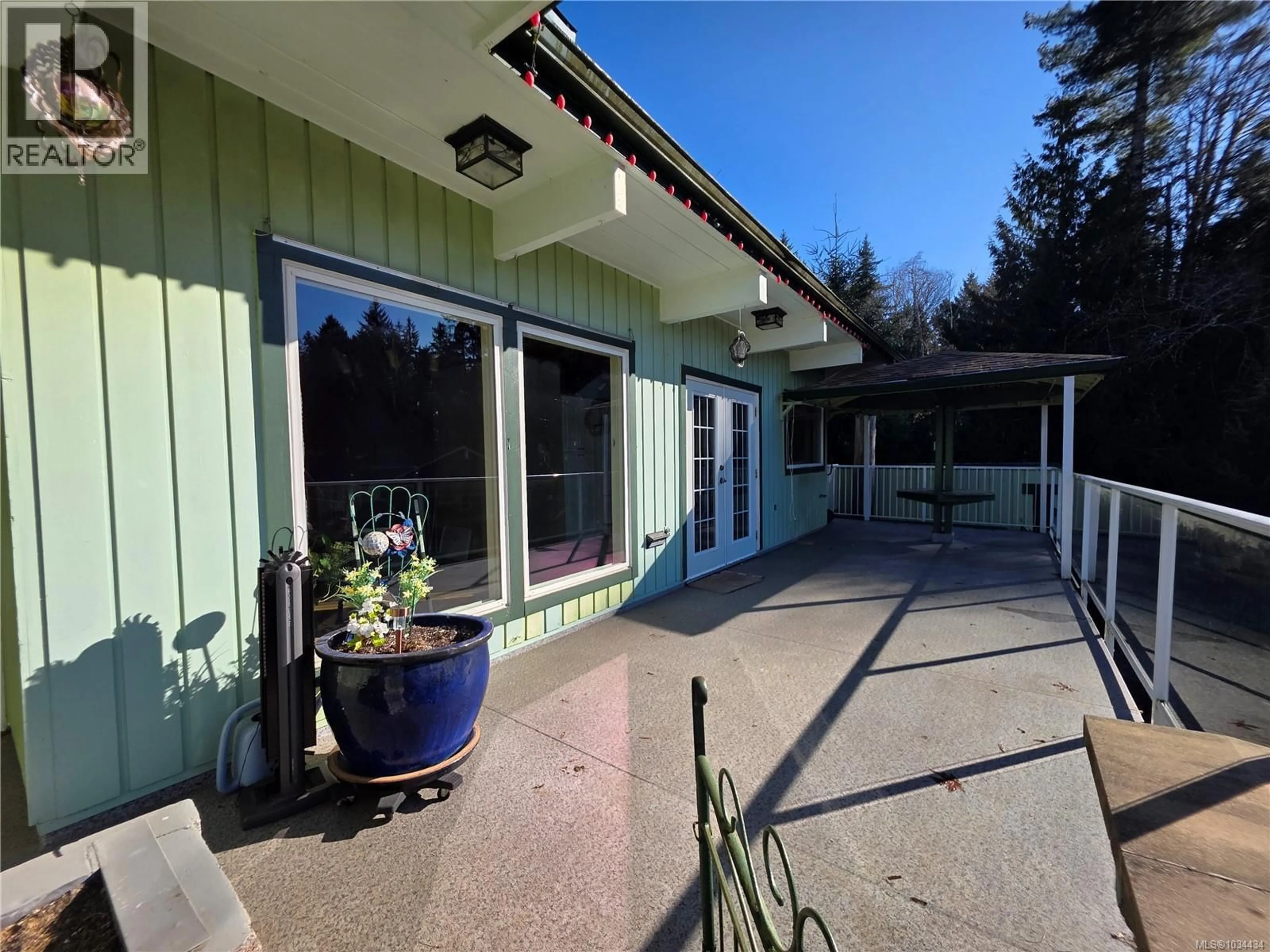 Patio, unknown for 3503 16TH AVENUE, Port Alberni British Columbia V9Y5C9