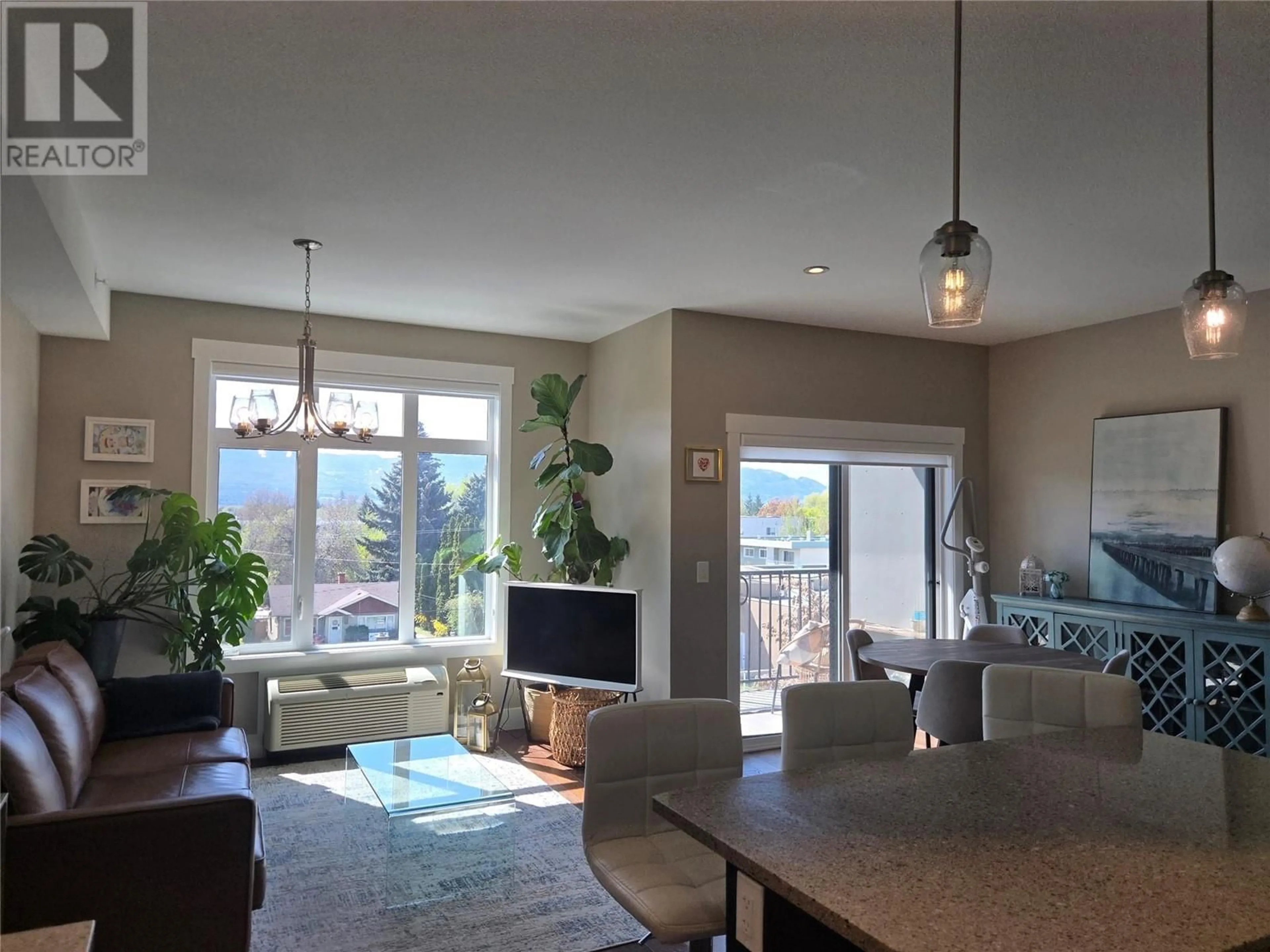 Open concept kitchen, unknown for 402 - 1165 SUTHERLAND AVENUE, Kelowna British Columbia V1Y5Y2