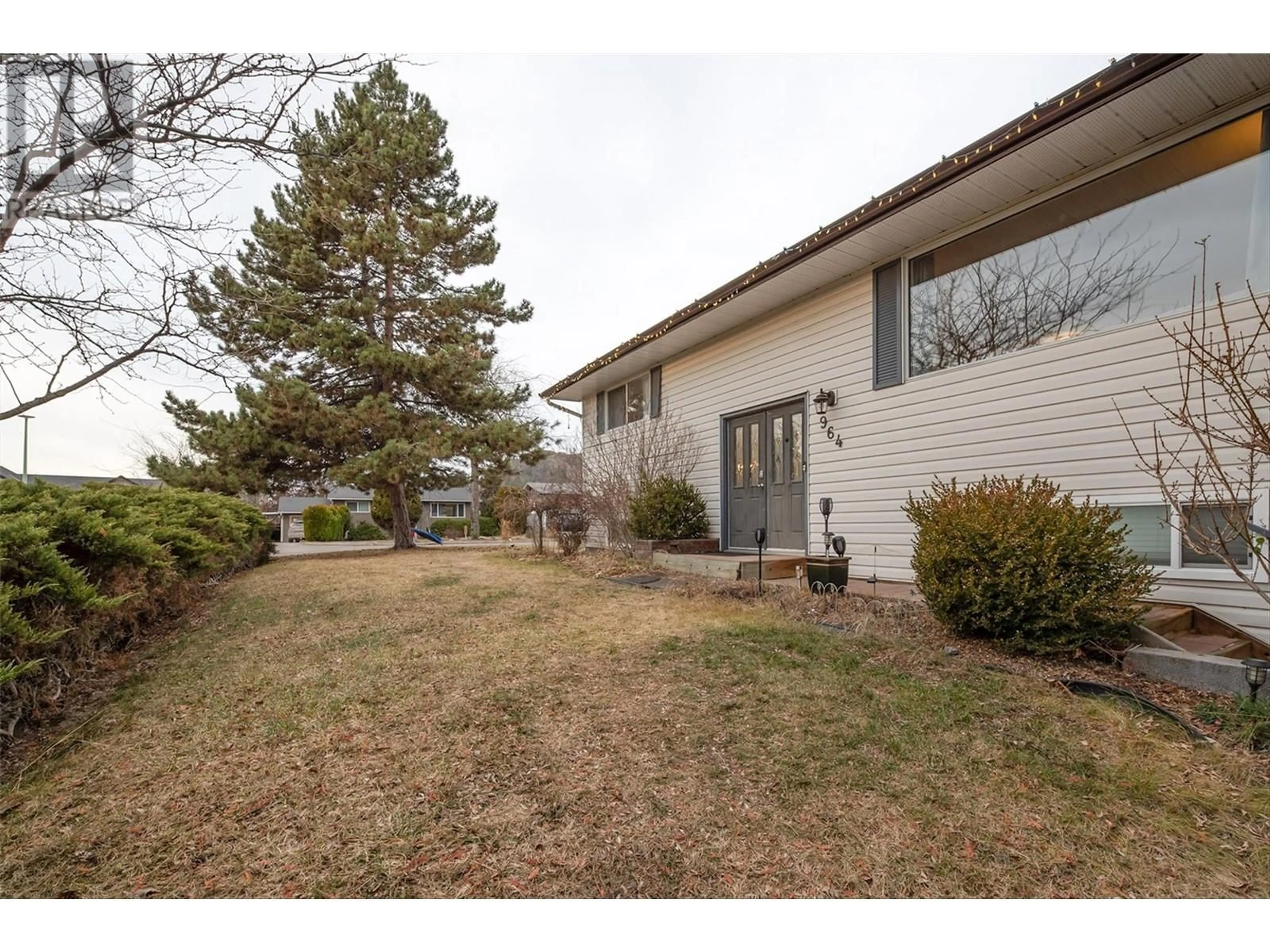 Unknown for 964 TRONSON DRIVE, Kelowna British Columbia V1Y4E1