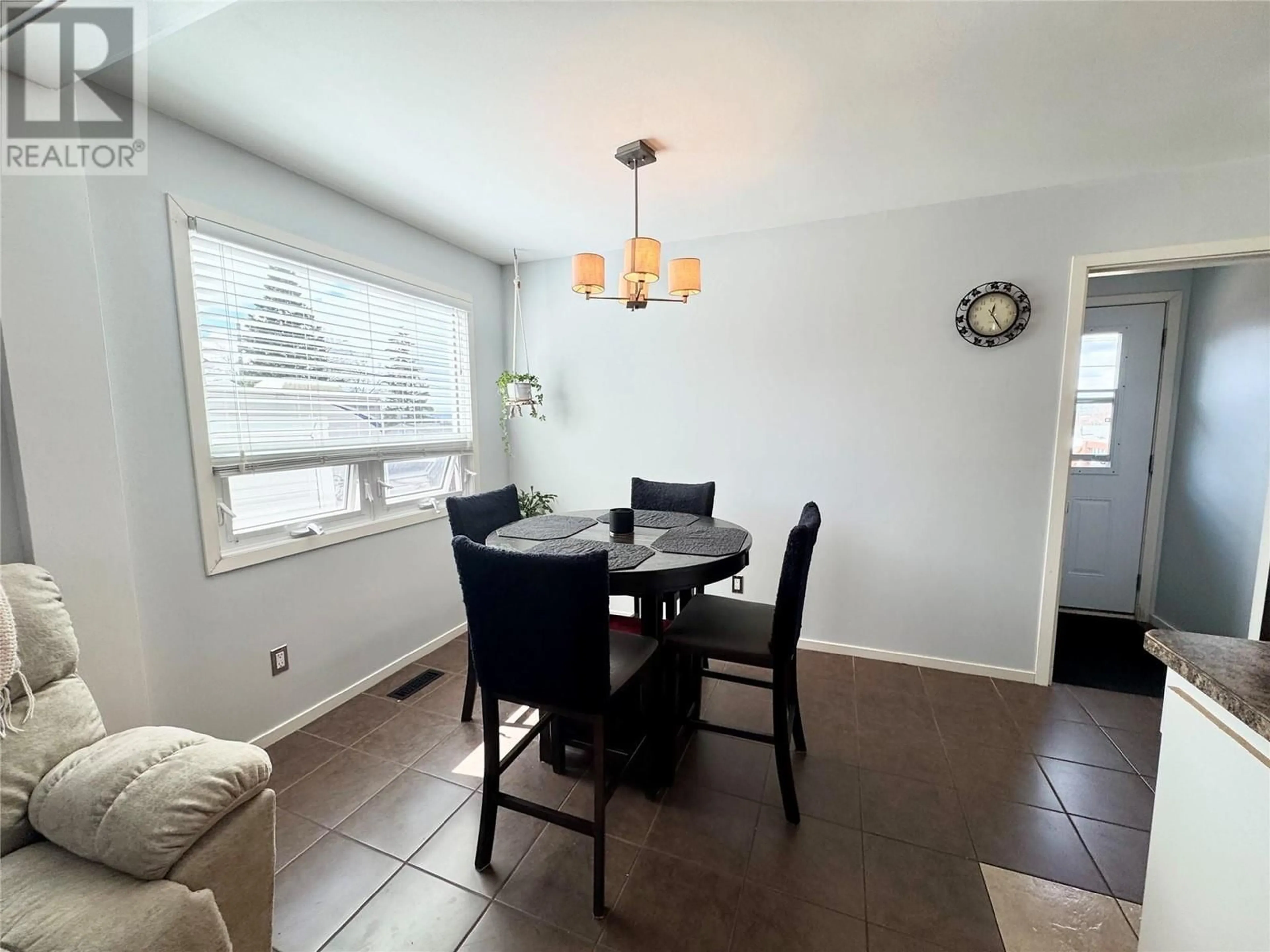 Dining room, unknown for 9425 6 STREET, Dawson Creek British Columbia V1G3L7