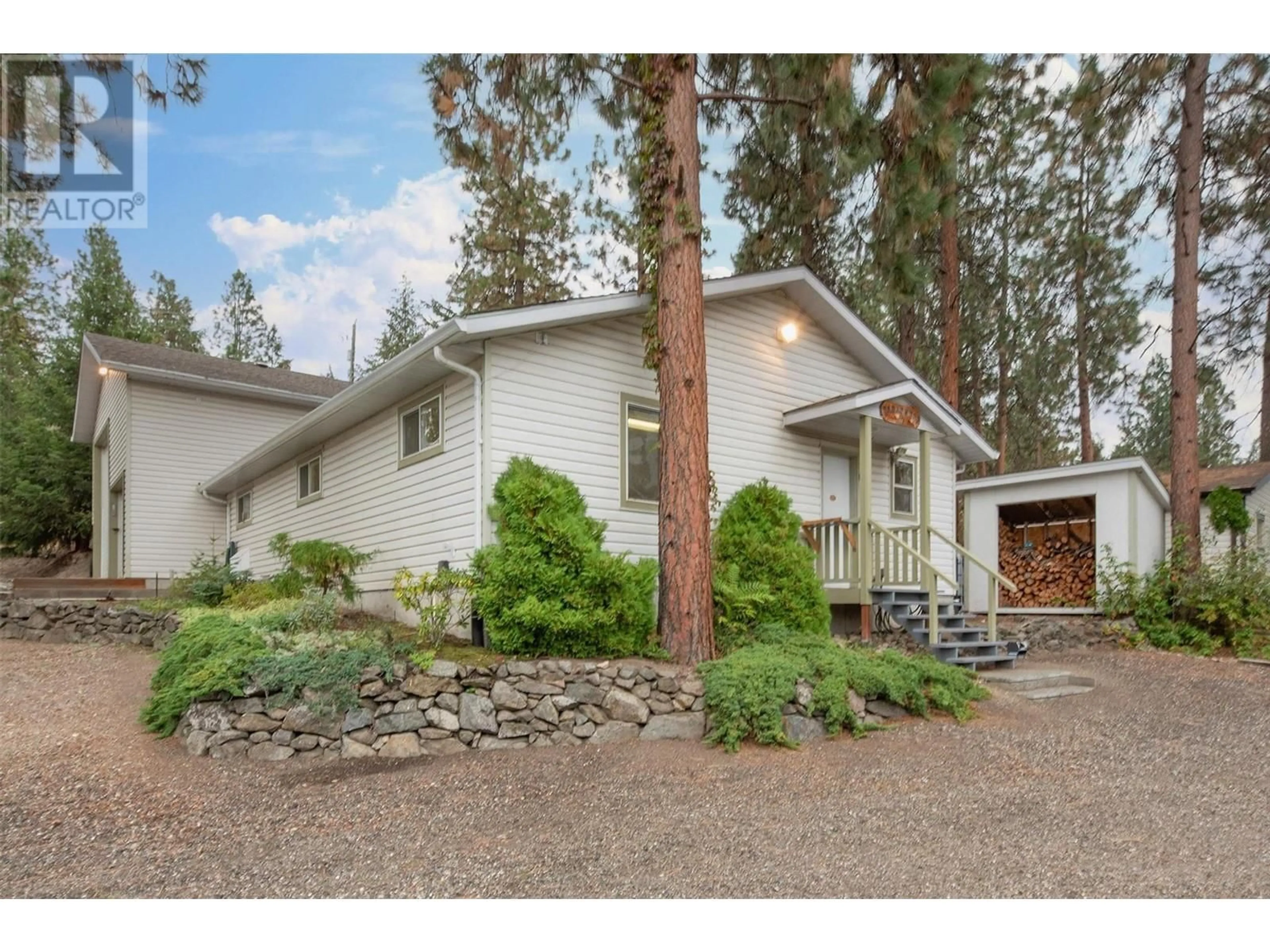 Home with vinyl exterior material, unknown for 1293 CAMP ROAD, Lake Country British Columbia V4V1J9