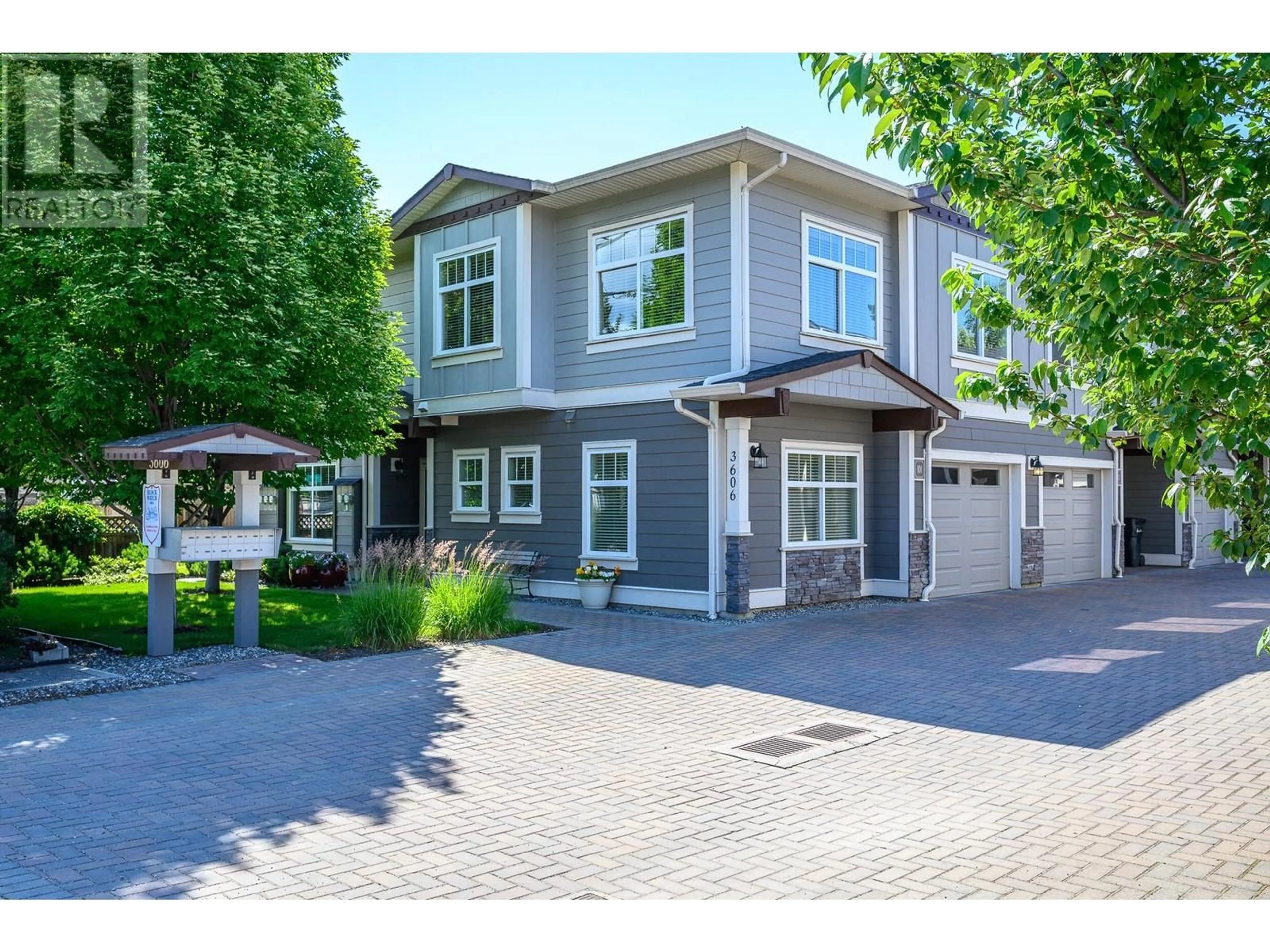 Home with vinyl exterior material, street for 101 - 3606 25 AVENUE, Vernon British Columbia V1T1P3