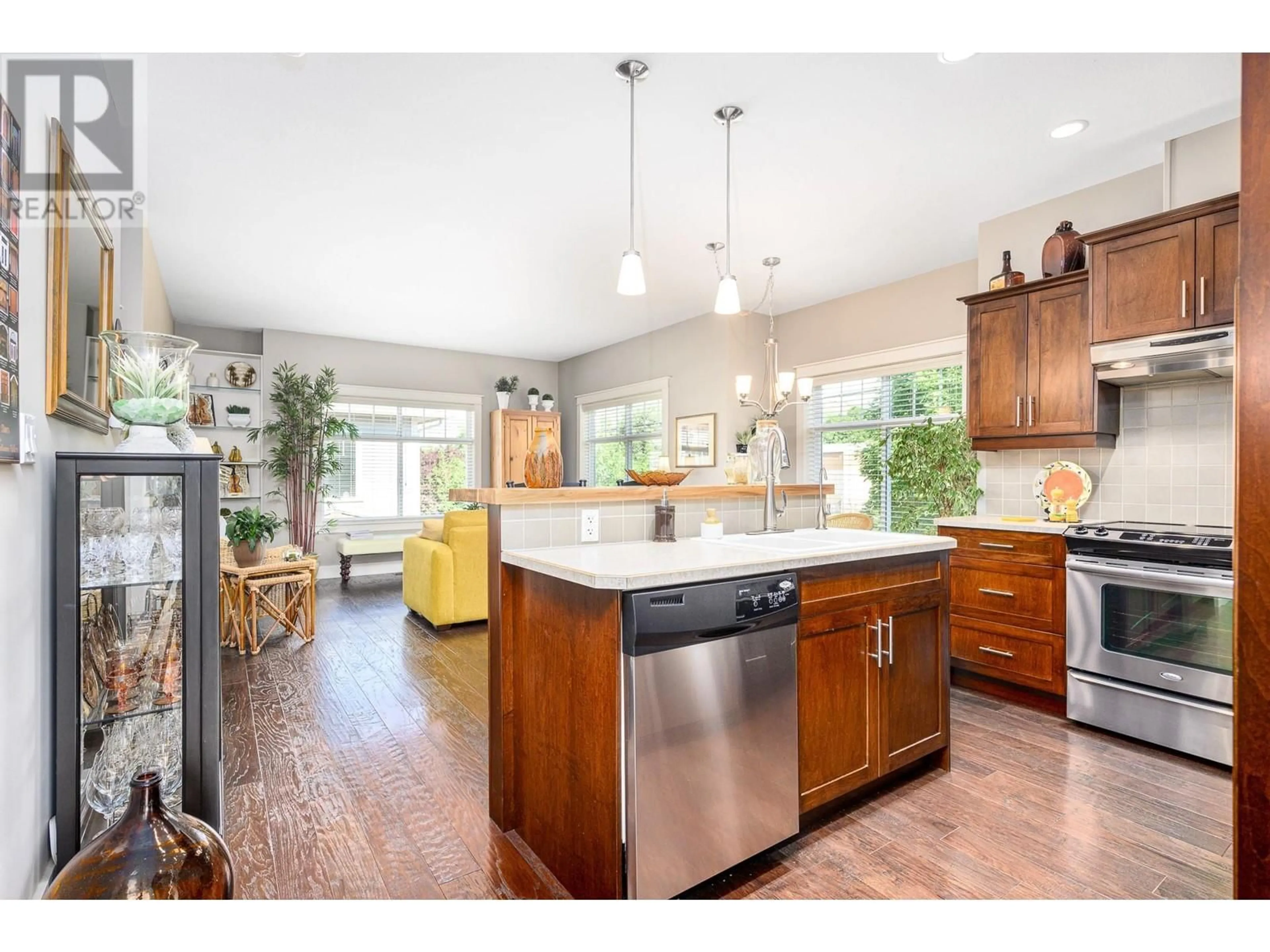 Open concept kitchen, unknown for 101 - 3606 25 AVENUE, Vernon British Columbia V1T1P3