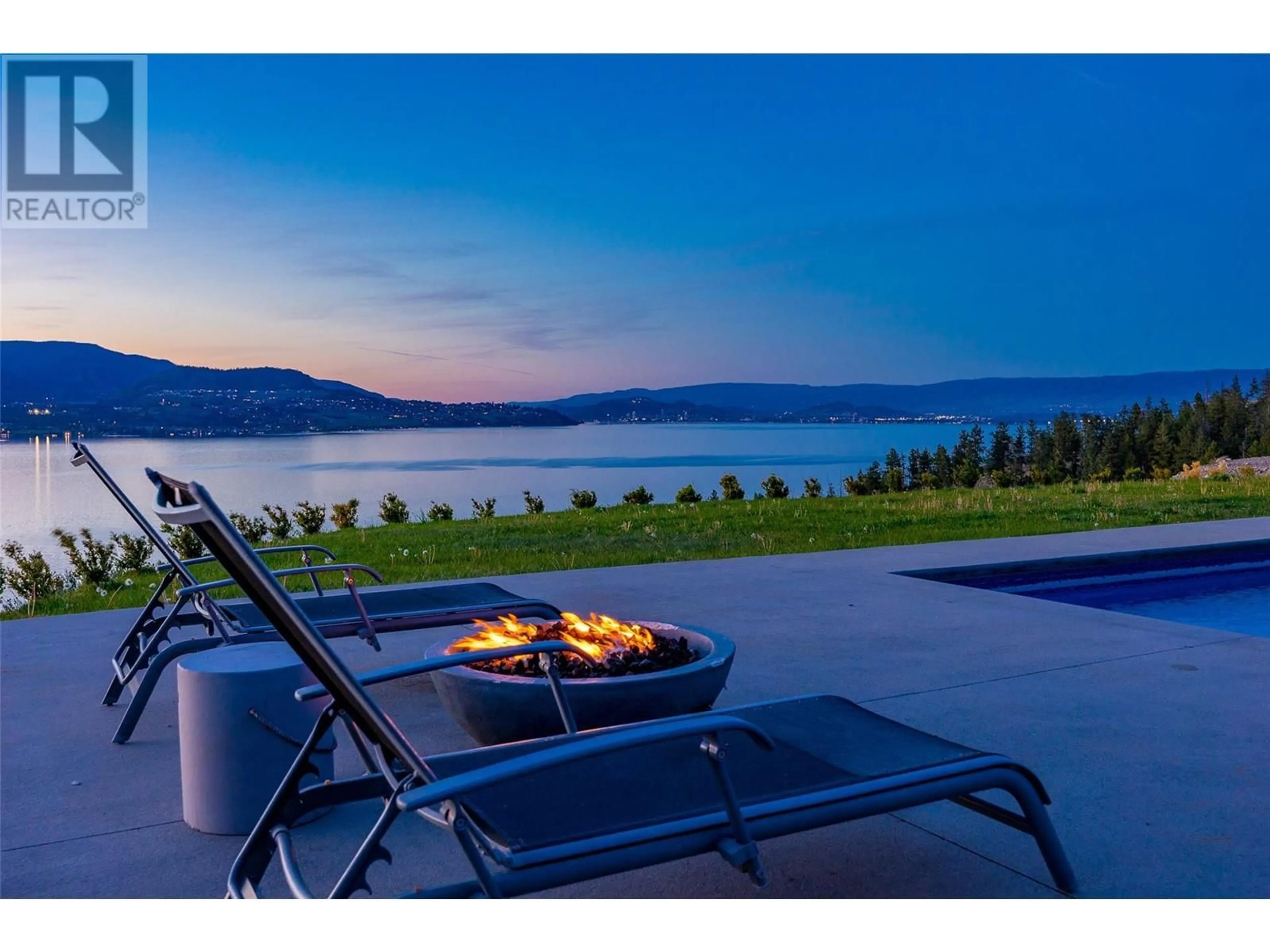 Patio, water/lake/river/ocean view for 6101 LAKESHORE ROAD, Kelowna British Columbia V1W4J5