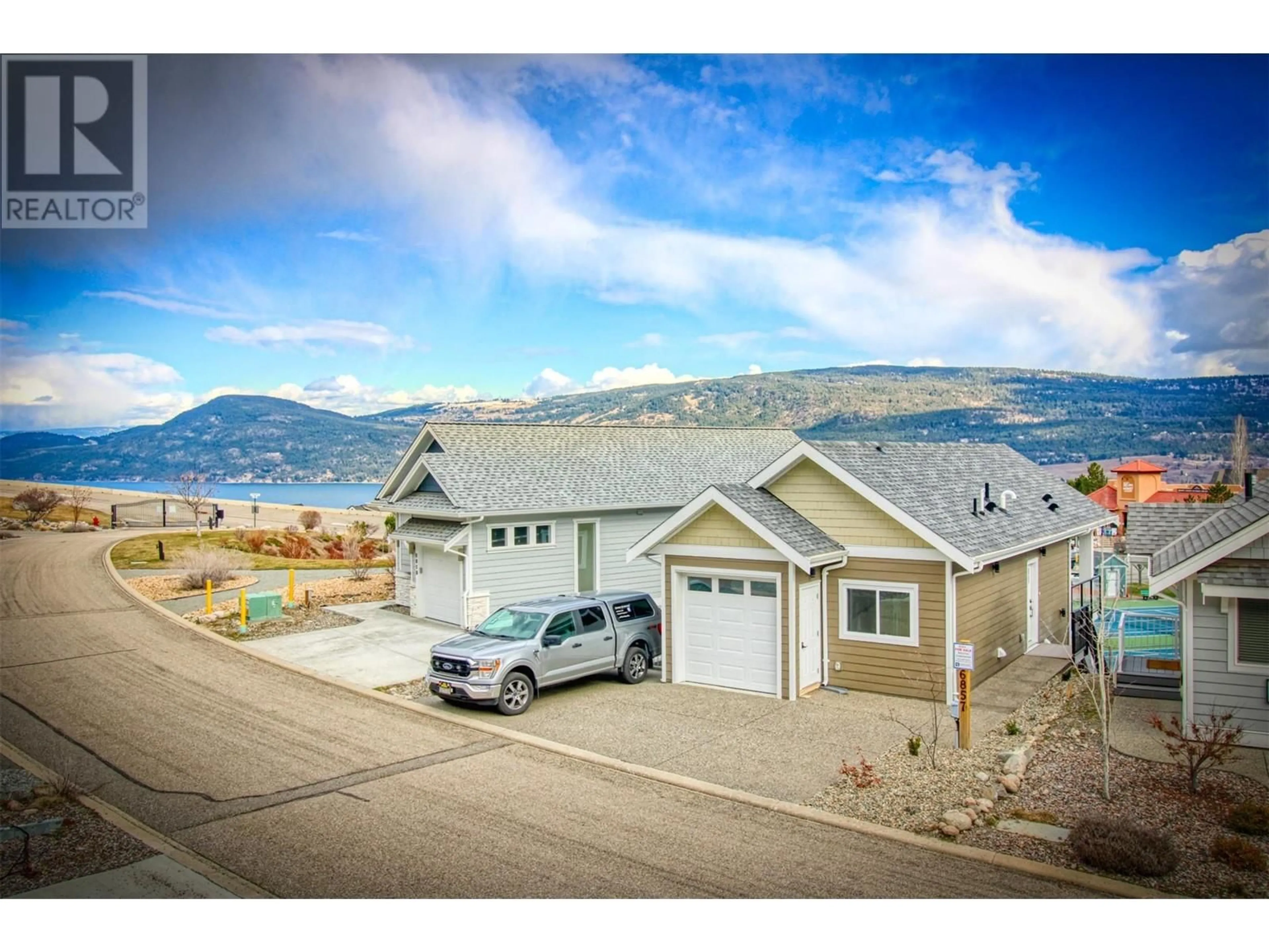 Home with vinyl exterior material, mountain view for 336 - 6857 MADRID WAY, Kelowna British Columbia V1Z3R8