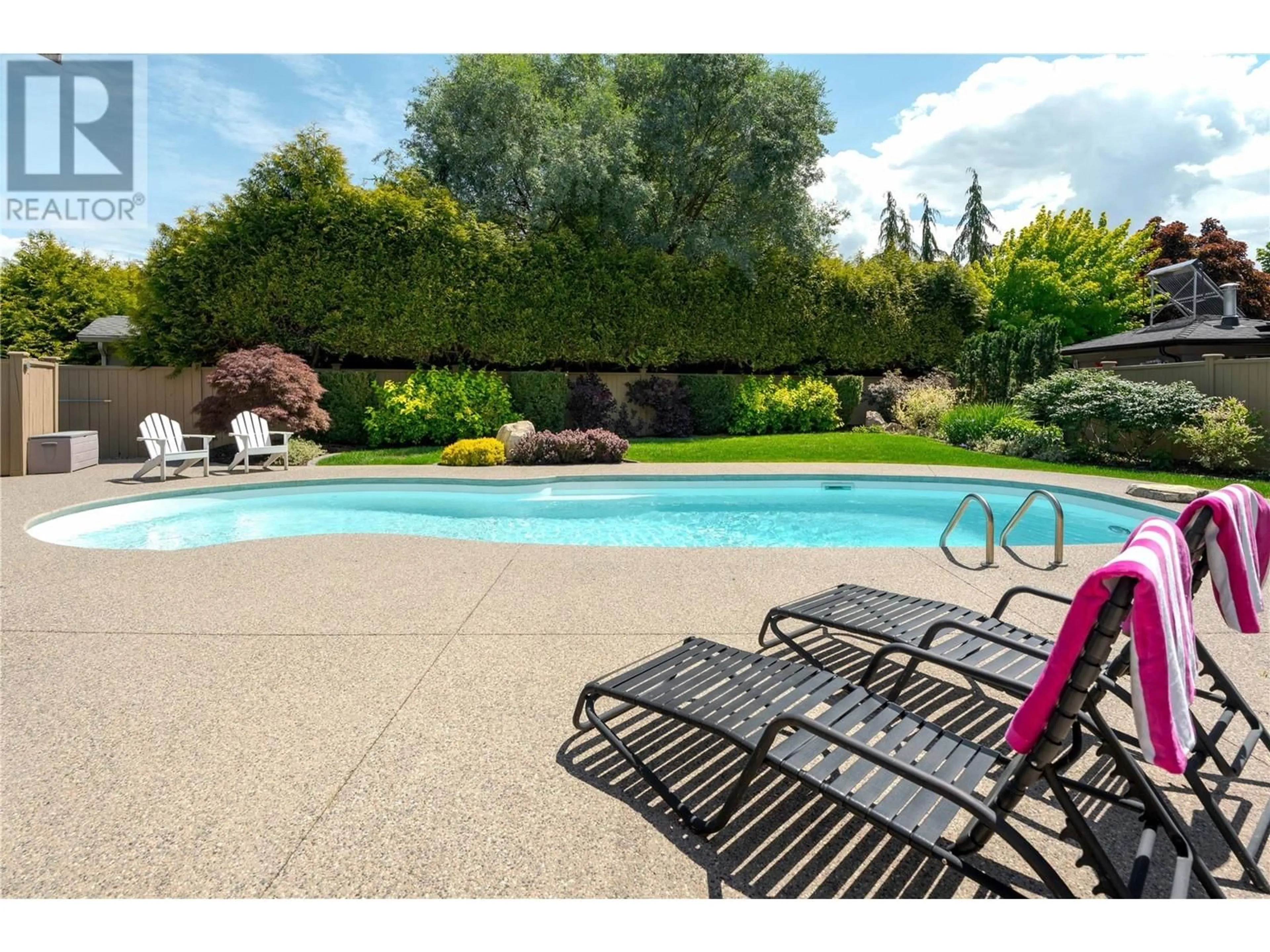 Pool for 4369 KENSINGTON DRIVE, Kelowna British Columbia V1W2L8