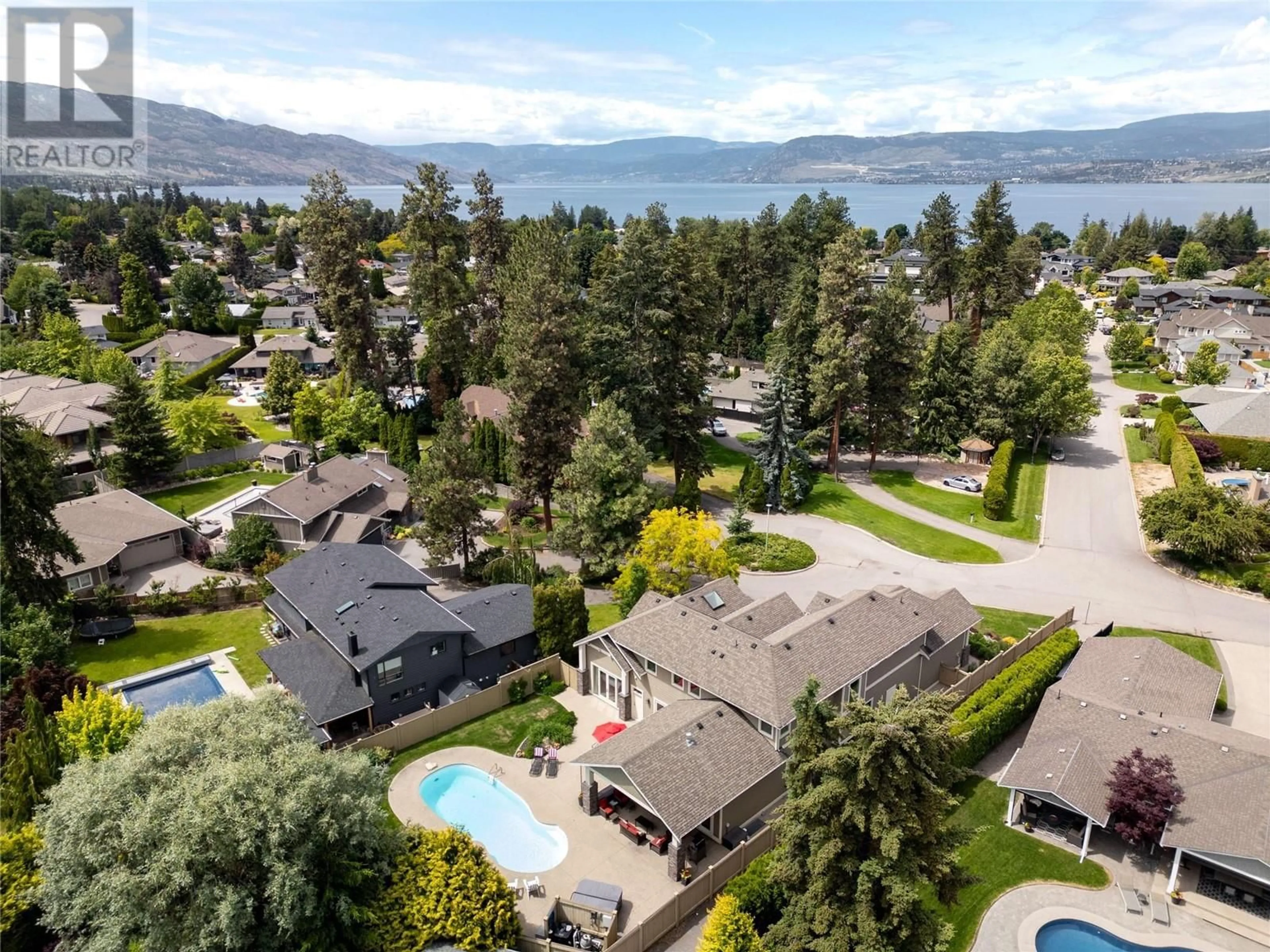 A pic from outside/outdoor area/front of a property/back of a property/a pic from drone, water/lake/river/ocean view for 4369 KENSINGTON DRIVE, Kelowna British Columbia V1W2L8