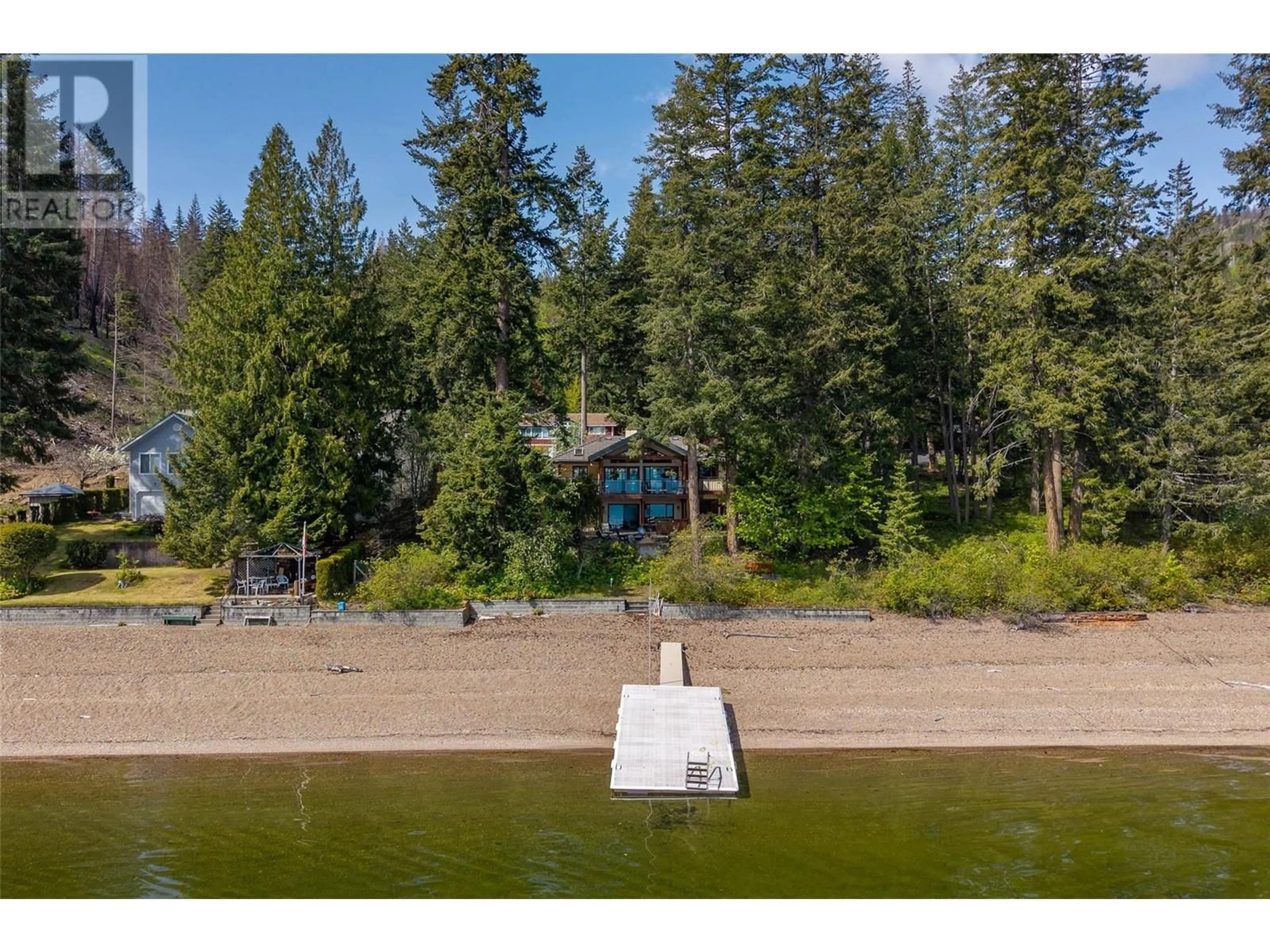 A pic from outside/outdoor area/front of a property/back of a property/a pic from drone, water/lake/river/ocean view for 3 - 4498 SQUILAX-ANGLEMONT ROAD, Scotch Creek British Columbia V0E1M5