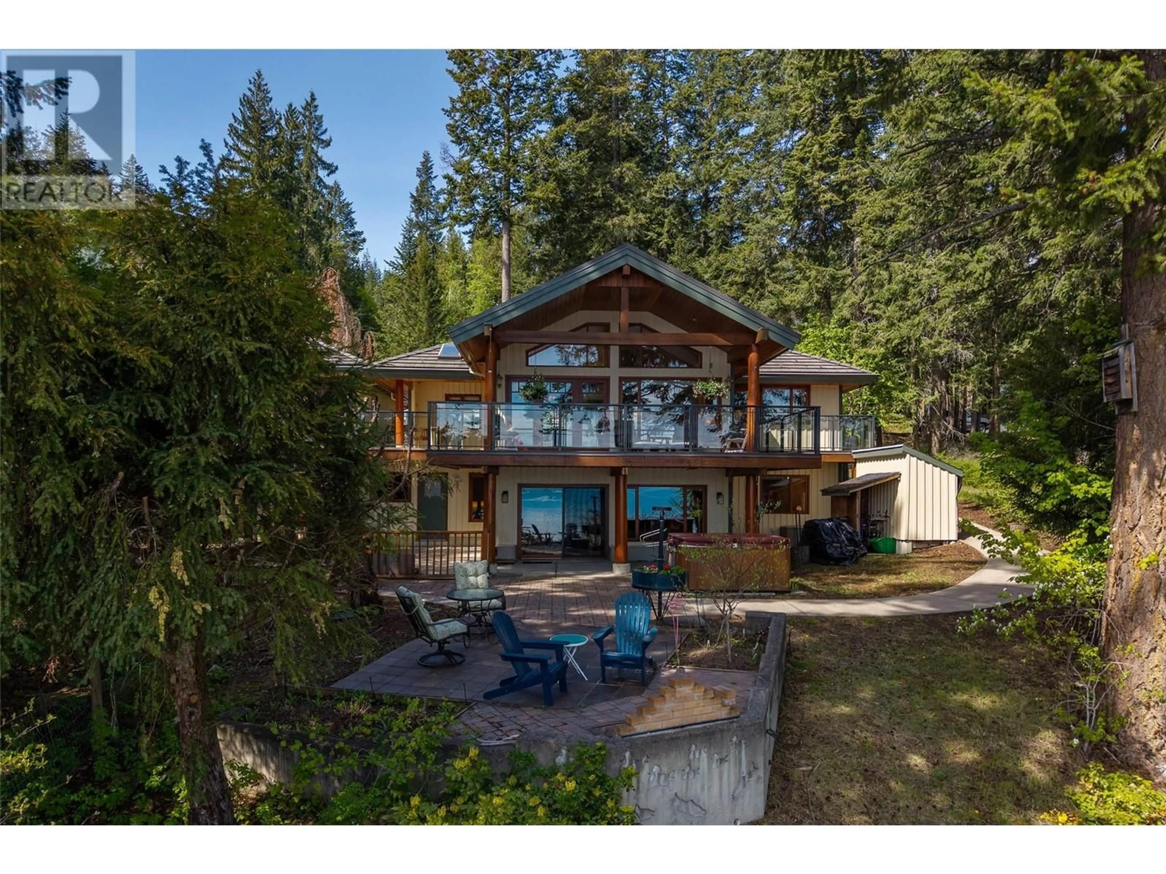 A pic from outside/outdoor area/front of a property/back of a property/a pic from drone, water/lake/river/ocean view for 3 - 4498 SQUILAX-ANGLEMONT ROAD, Scotch Creek British Columbia V0E1M5