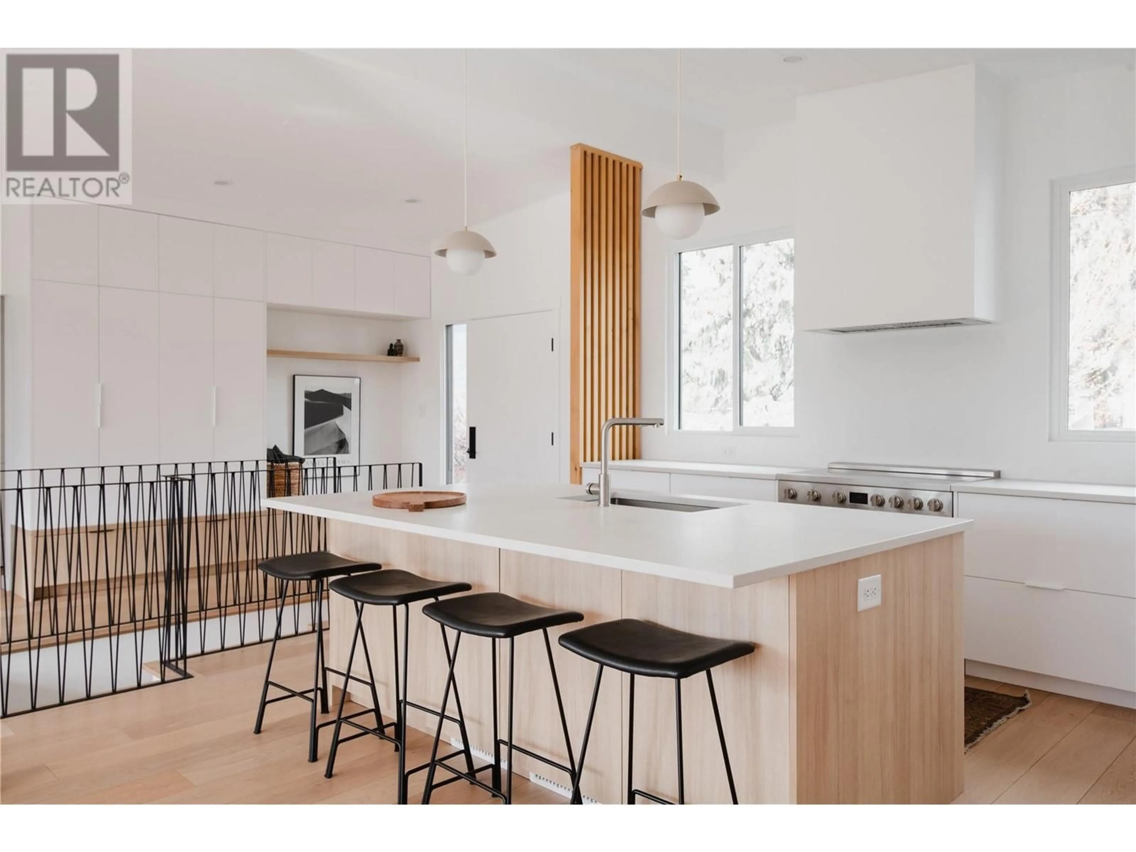 Open concept kitchen, unknown for 7200 WYATT WAY, Vernon British Columbia V1B1R3