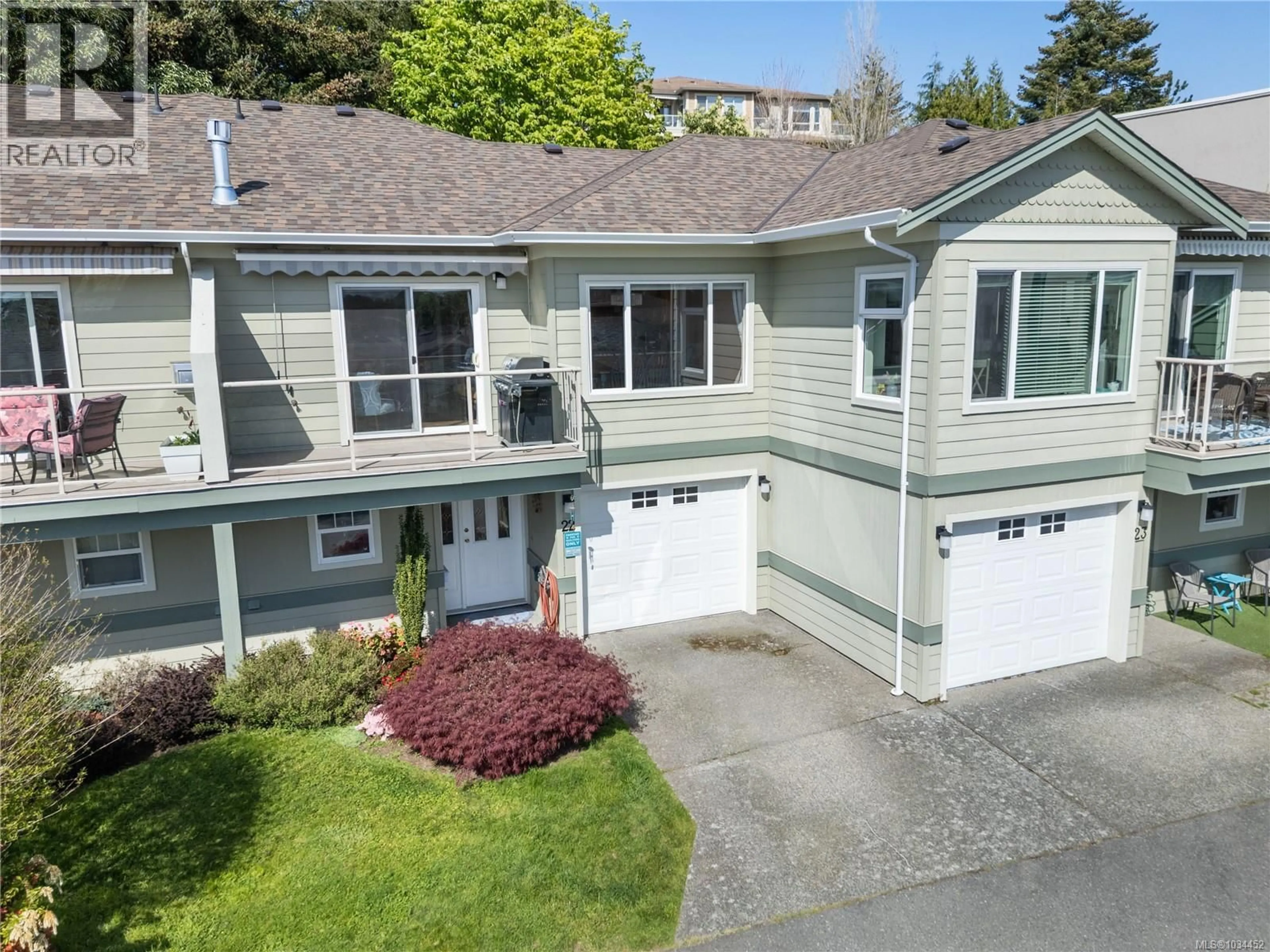 A pic from outside/outdoor area/front of a property/back of a property/a pic from drone, street for 22 - 126 HALLOWELL ROAD, View Royal British Columbia V9A7K2