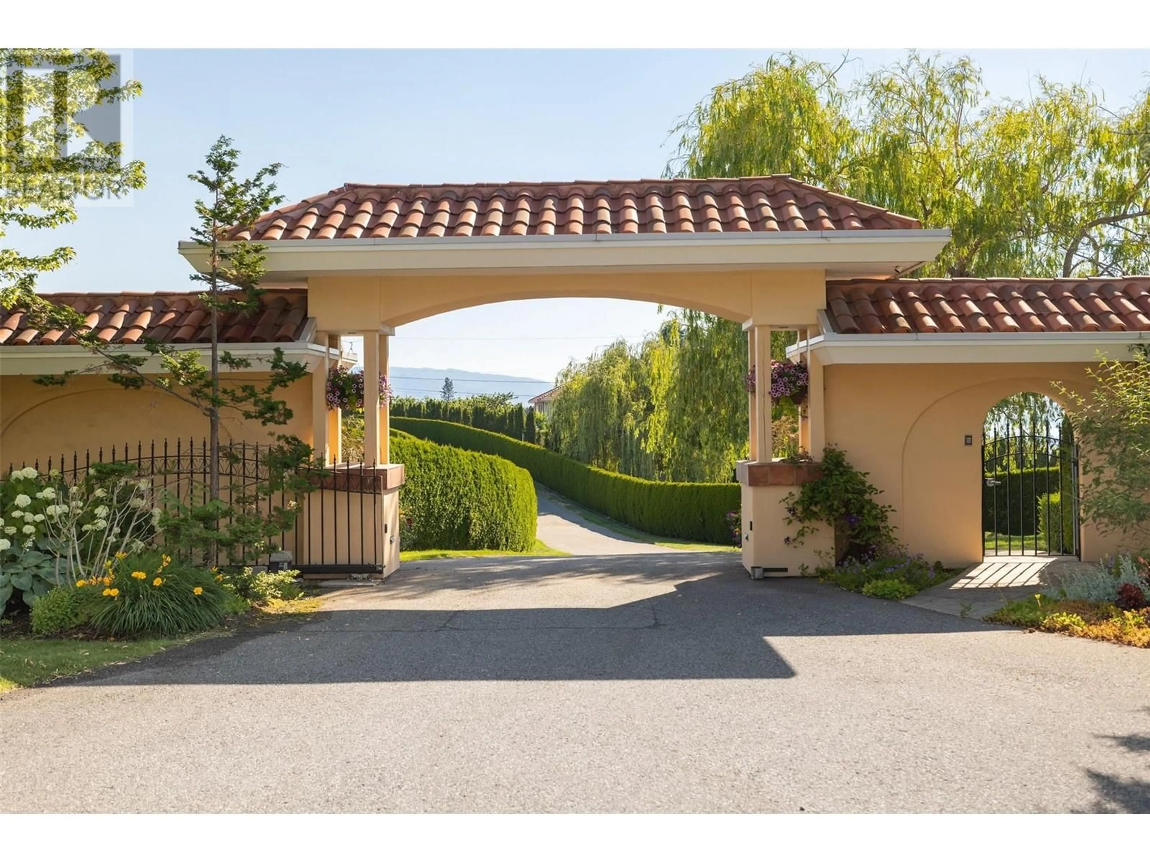 Unknown for 3240 POOLEY ROAD, Kelowna British Columbia V1W4G7