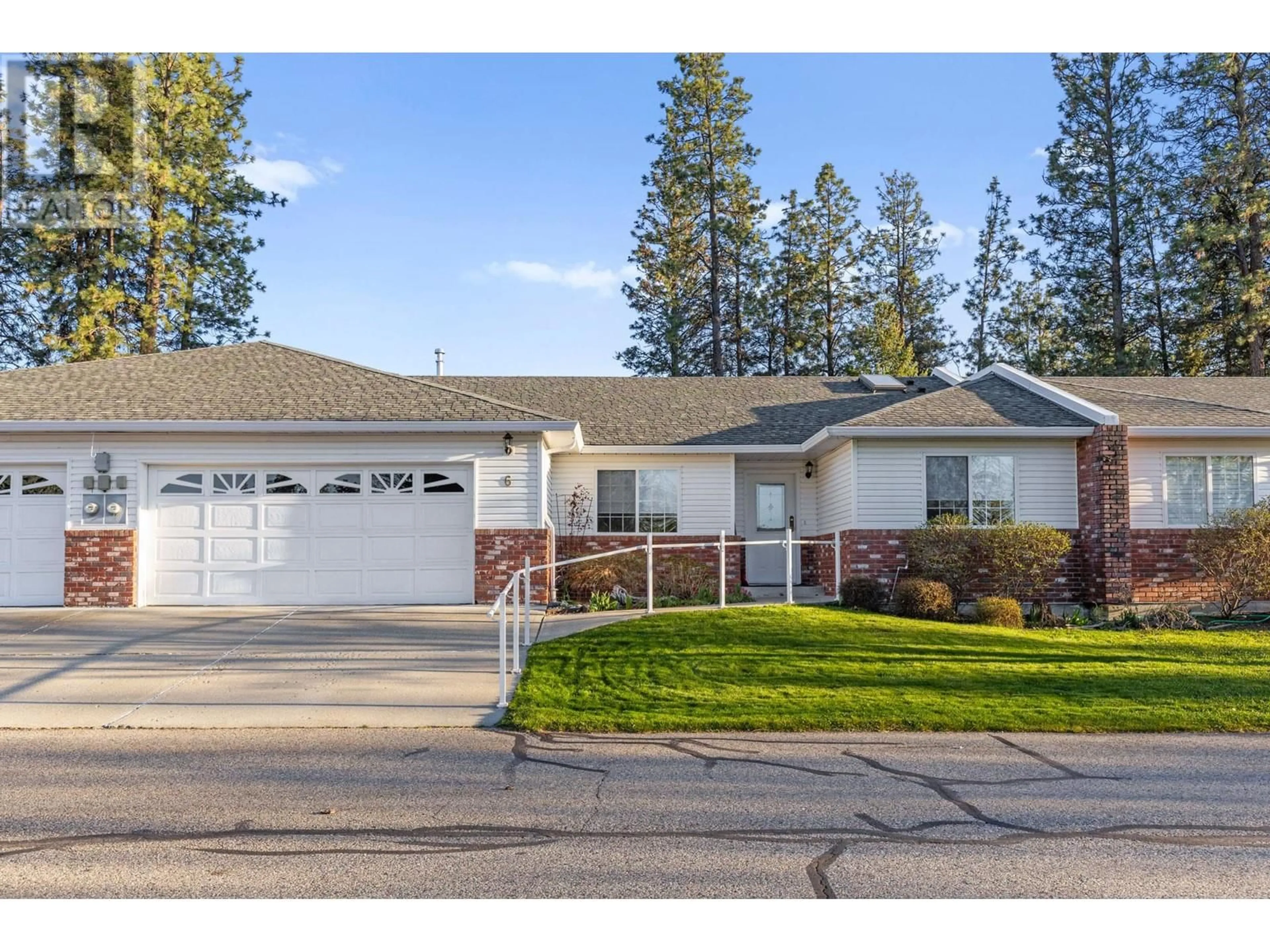 Home with vinyl exterior material, street for 6 - 11290 BOND ROAD, Lake Country British Columbia V4V1E1