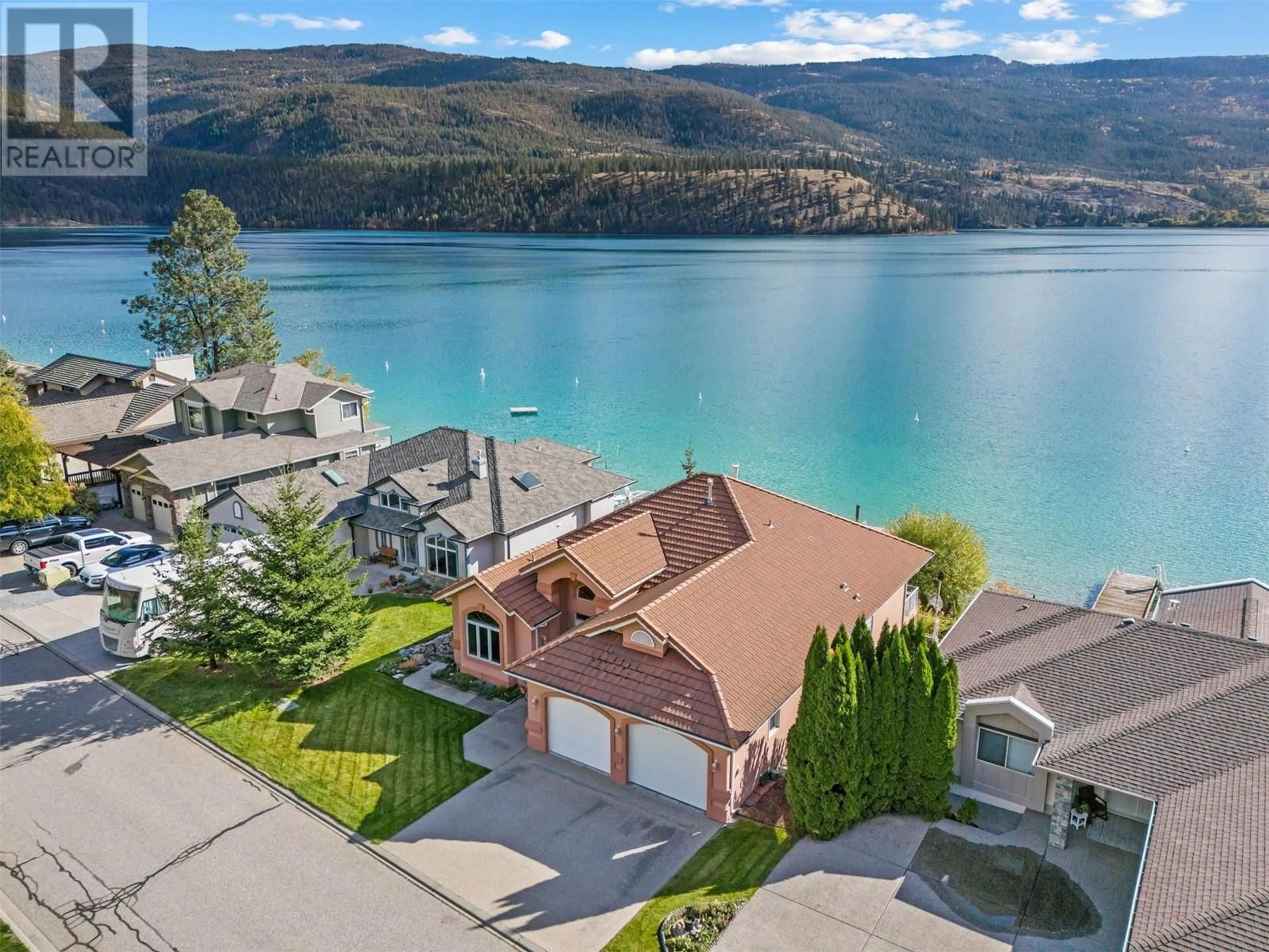 A pic from outside/outdoor area/front of a property/back of a property/a pic from drone, water/lake/river/ocean view for 3 - 17211 THOMSON ROAD, Lake Country British Columbia V4V2K3