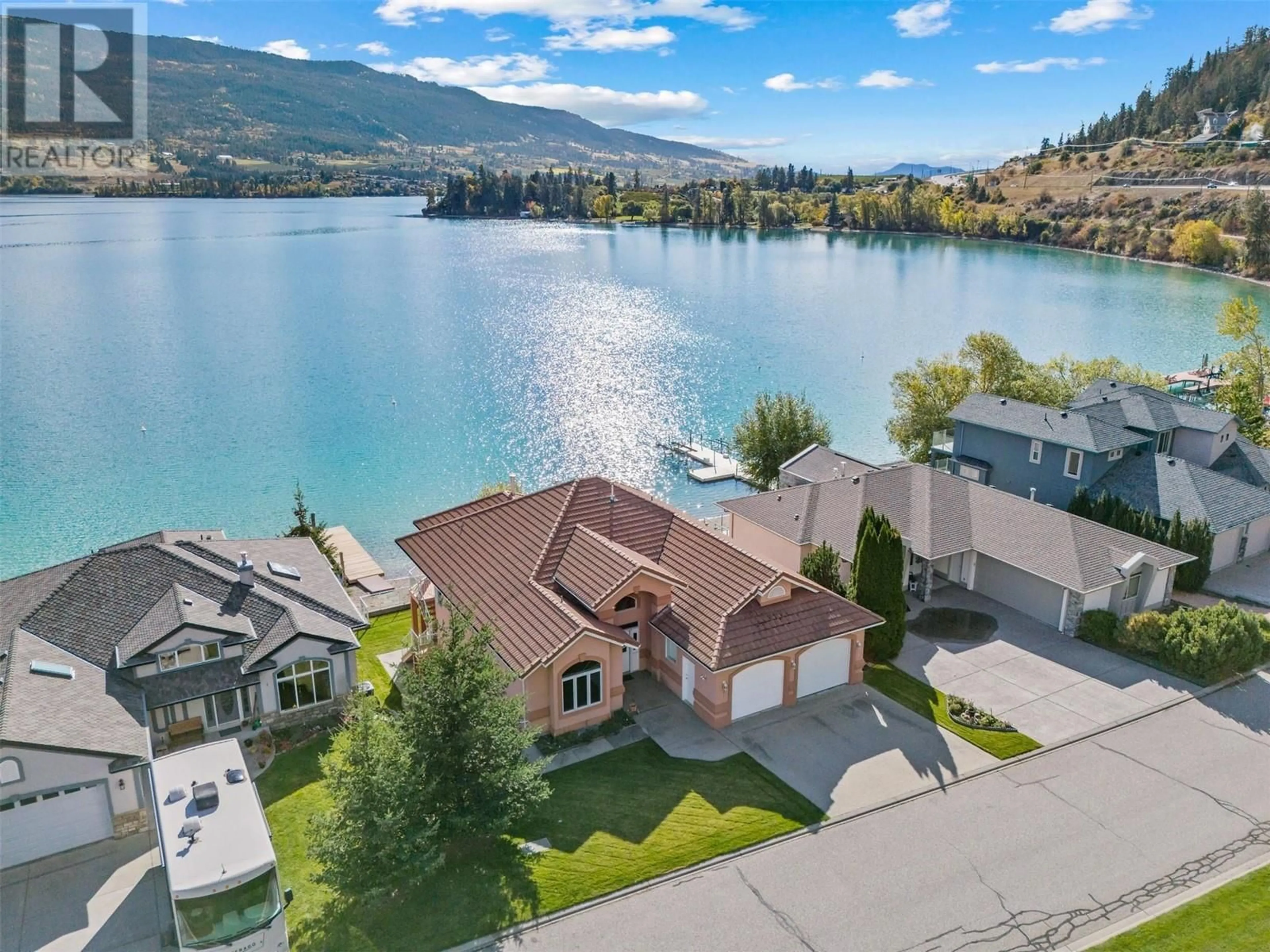 A pic from outside/outdoor area/front of a property/back of a property/a pic from drone, water/lake/river/ocean view for 3 - 17211 THOMSON ROAD, Lake Country British Columbia V4V2K3