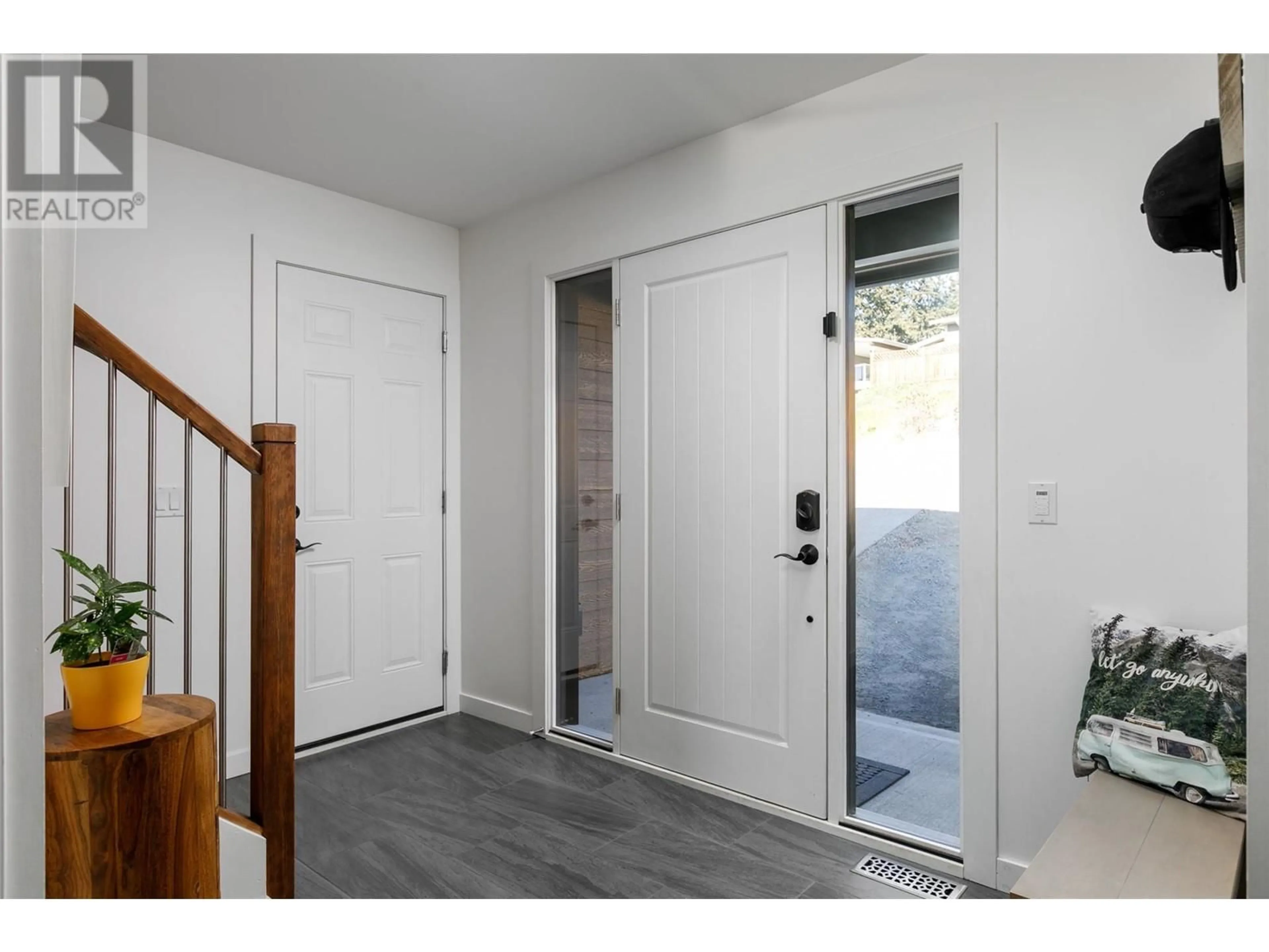 Indoor entryway for 3355 MCGINNIS ROAD, West Kelowna British Columbia V4T1B5