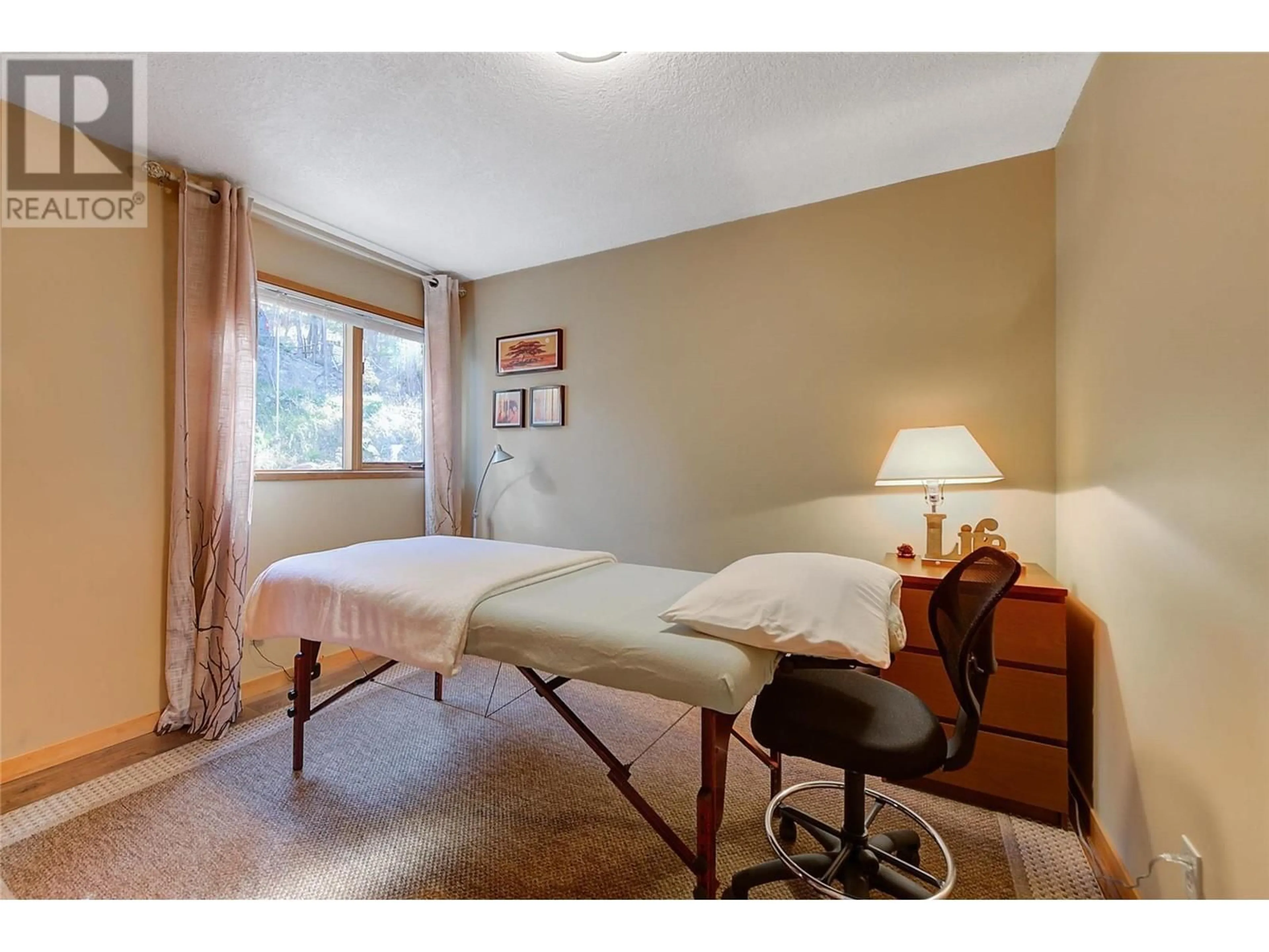 Bedroom with bed, unknown for 4386 FINCH ROAD, Lake Country British Columbia V4V1N6
