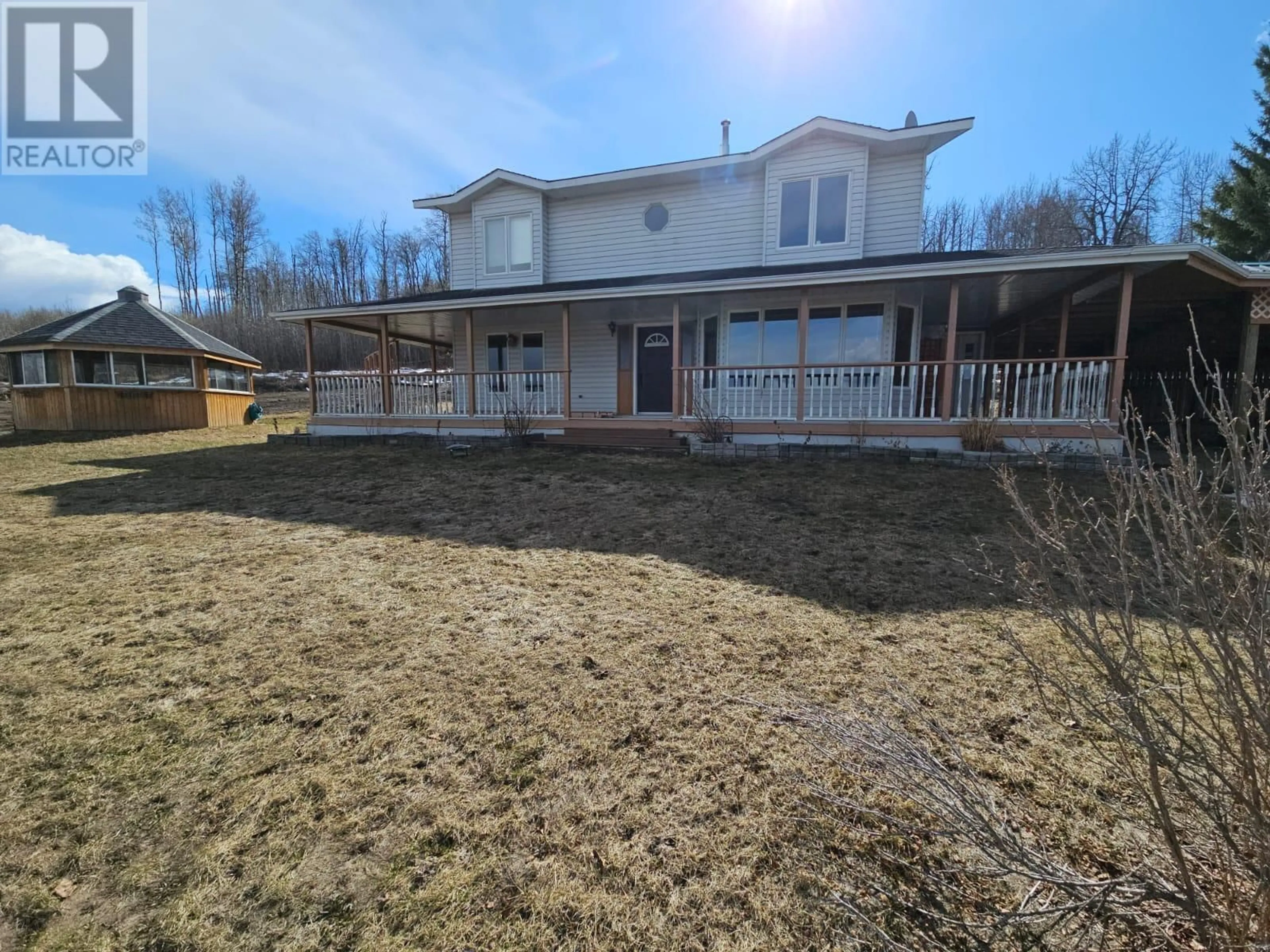 A pic from outside/outdoor area/front of a property/back of a property/a pic from drone, building for 13817 OLD EDMONTON HIGHWAY, Dawson Creek British Columbia V1G4H4