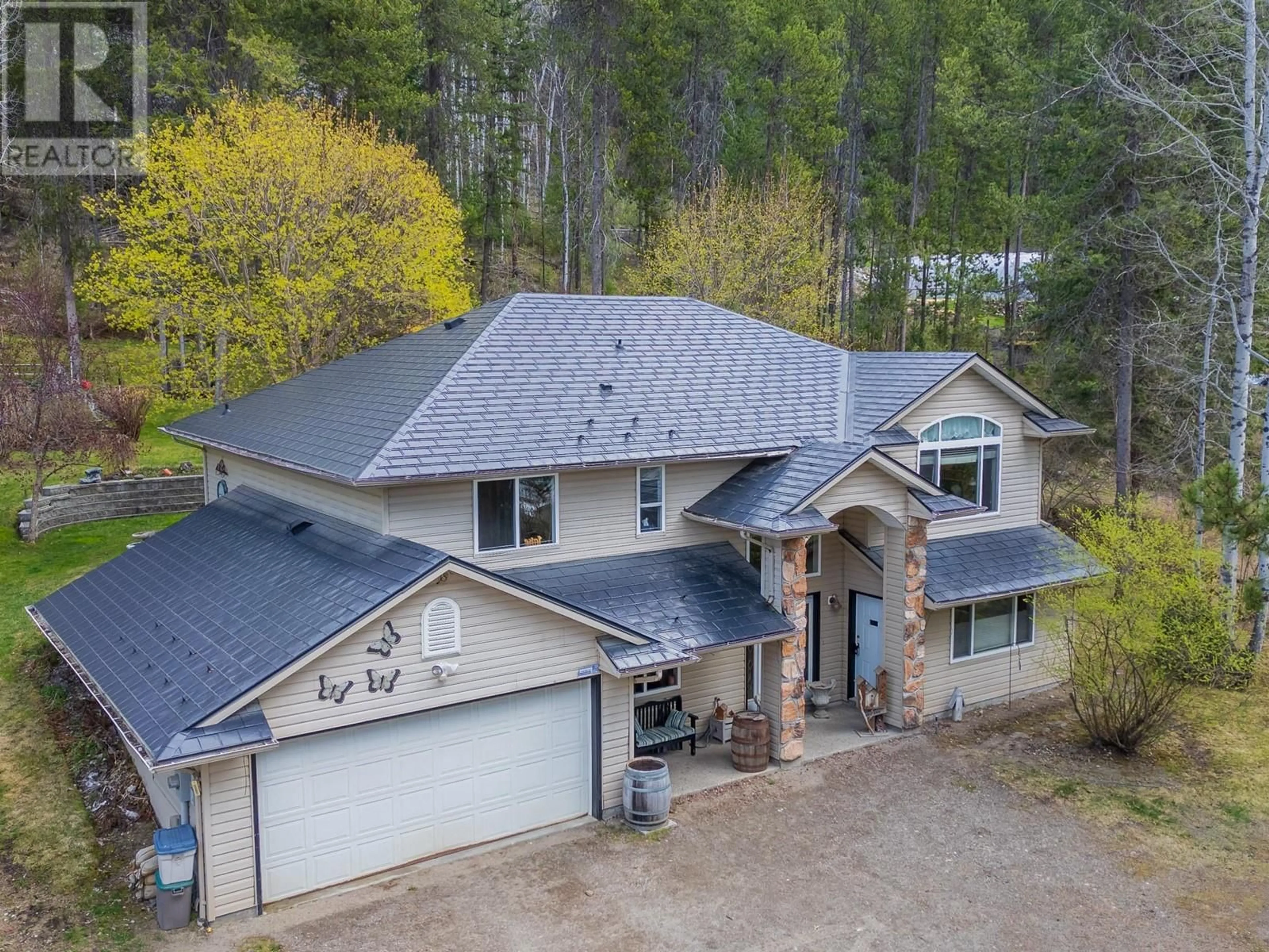 A pic from outside/outdoor area/front of a property/back of a property/a pic from drone, unknown for 610 STRATHMORE AVENUE, Greenwood British Columbia V0H1J0