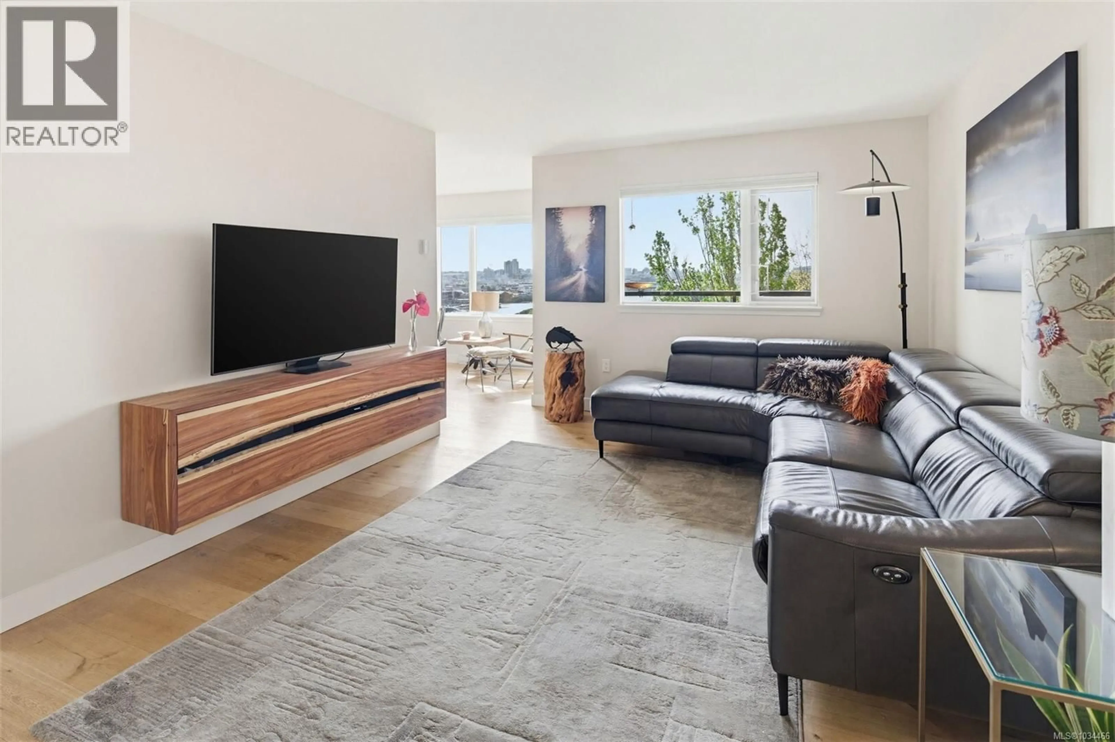 Living room with furniture, unknown for 602 - 103 GORGE ROAD EAST, Victoria British Columbia V9A6Z2