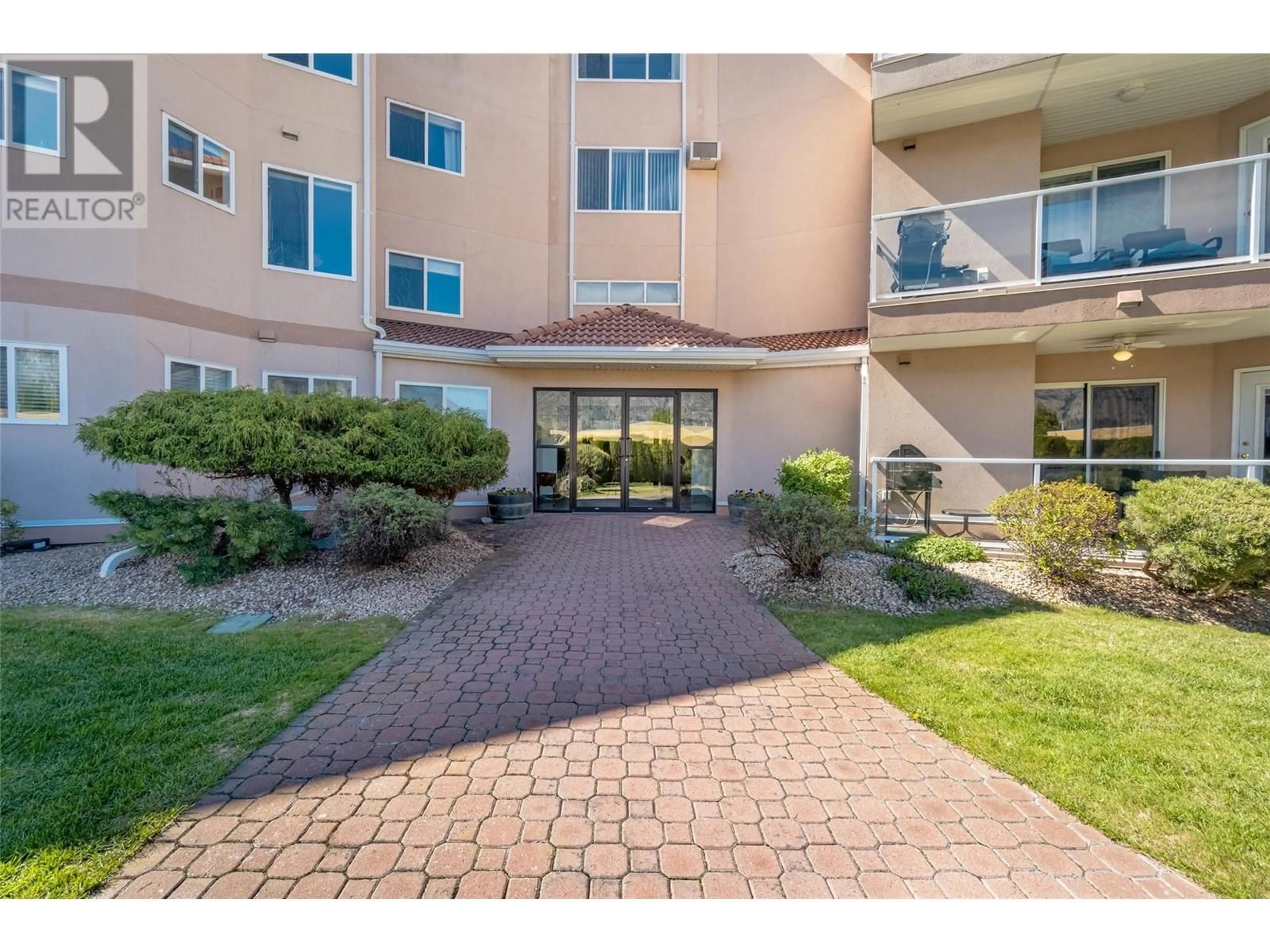 Indoor foyer for 206 - 6805 COTTONWOOD DRIVE, Osoyoos British Columbia V0H1V3