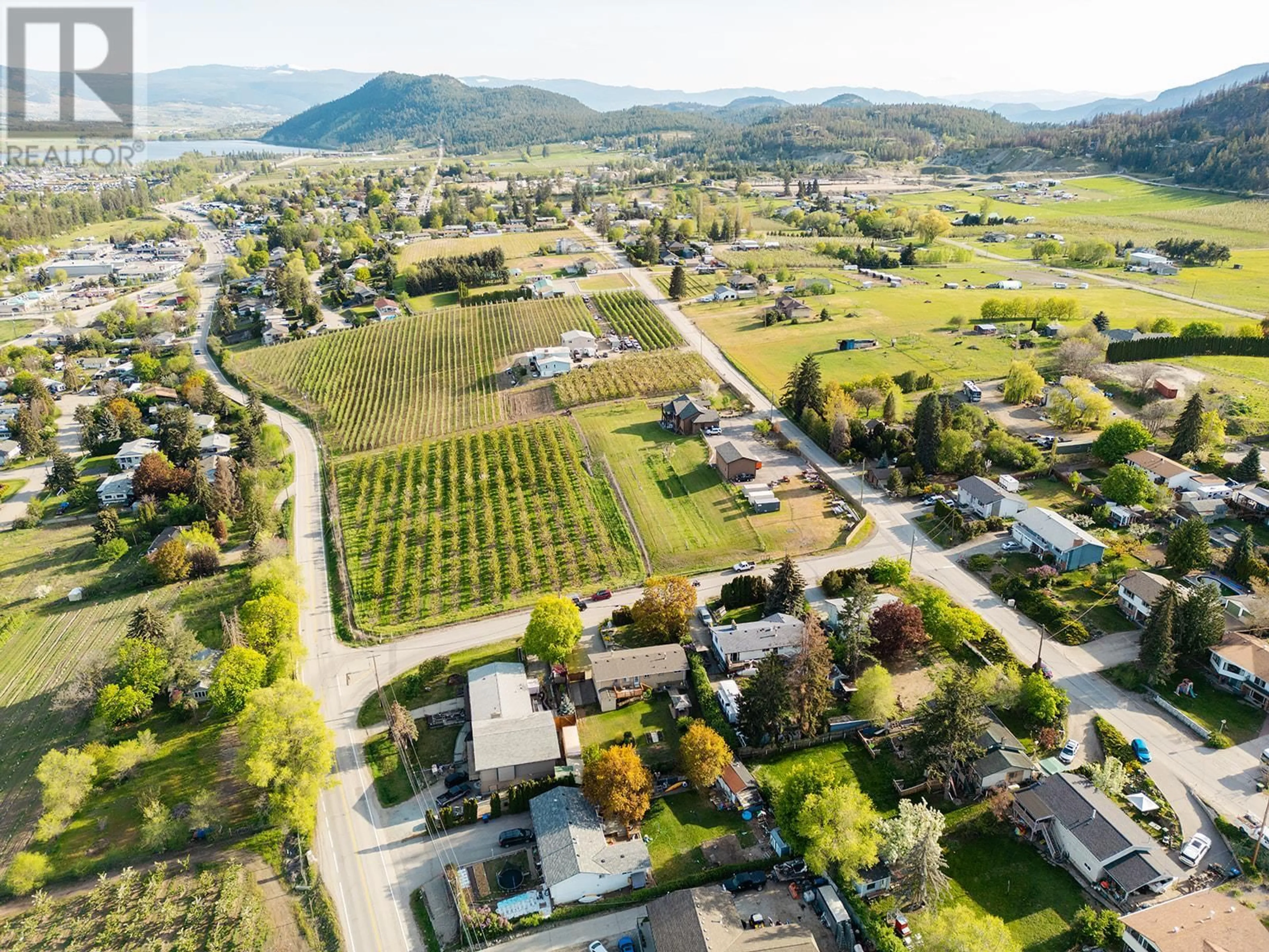 A pic from outside/outdoor area/front of a property/back of a property/a pic from drone, mountain view for 10062 READ ROAD, Lake Country British Columbia V4V1L3