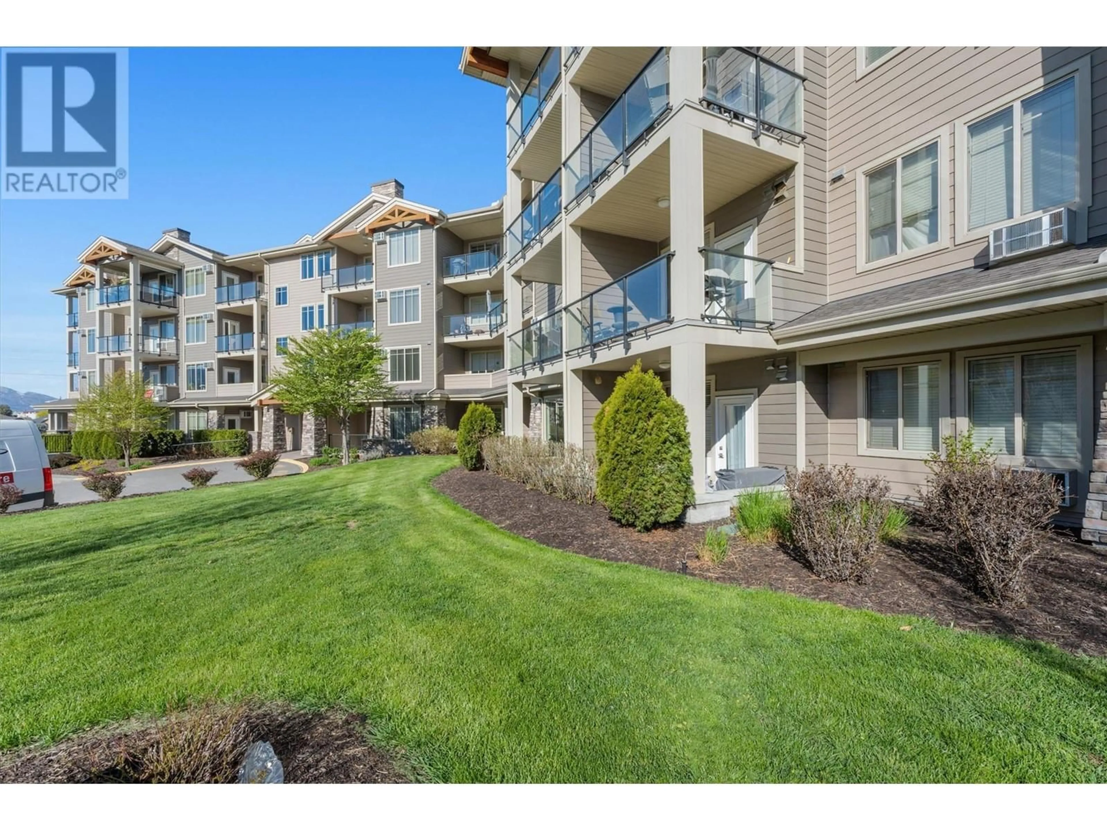 Patio, water/lake/river/ocean view for 315 - 3731 CASORSO ROAD, Kelowna British Columbia V1W5E9