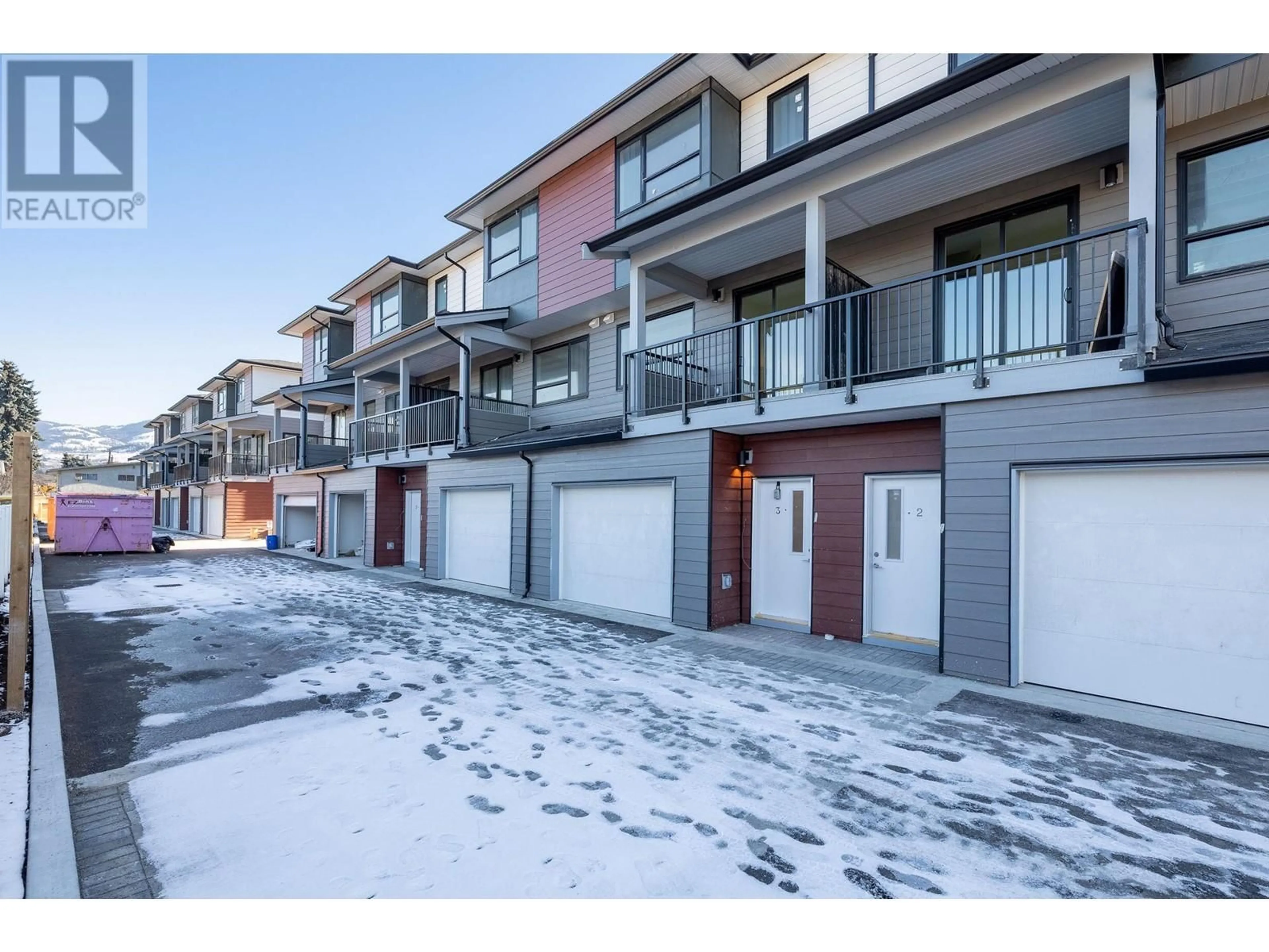 Unknown for 8 - 235 TAYLOR ROAD, Kelowna British Columbia V1X4G1