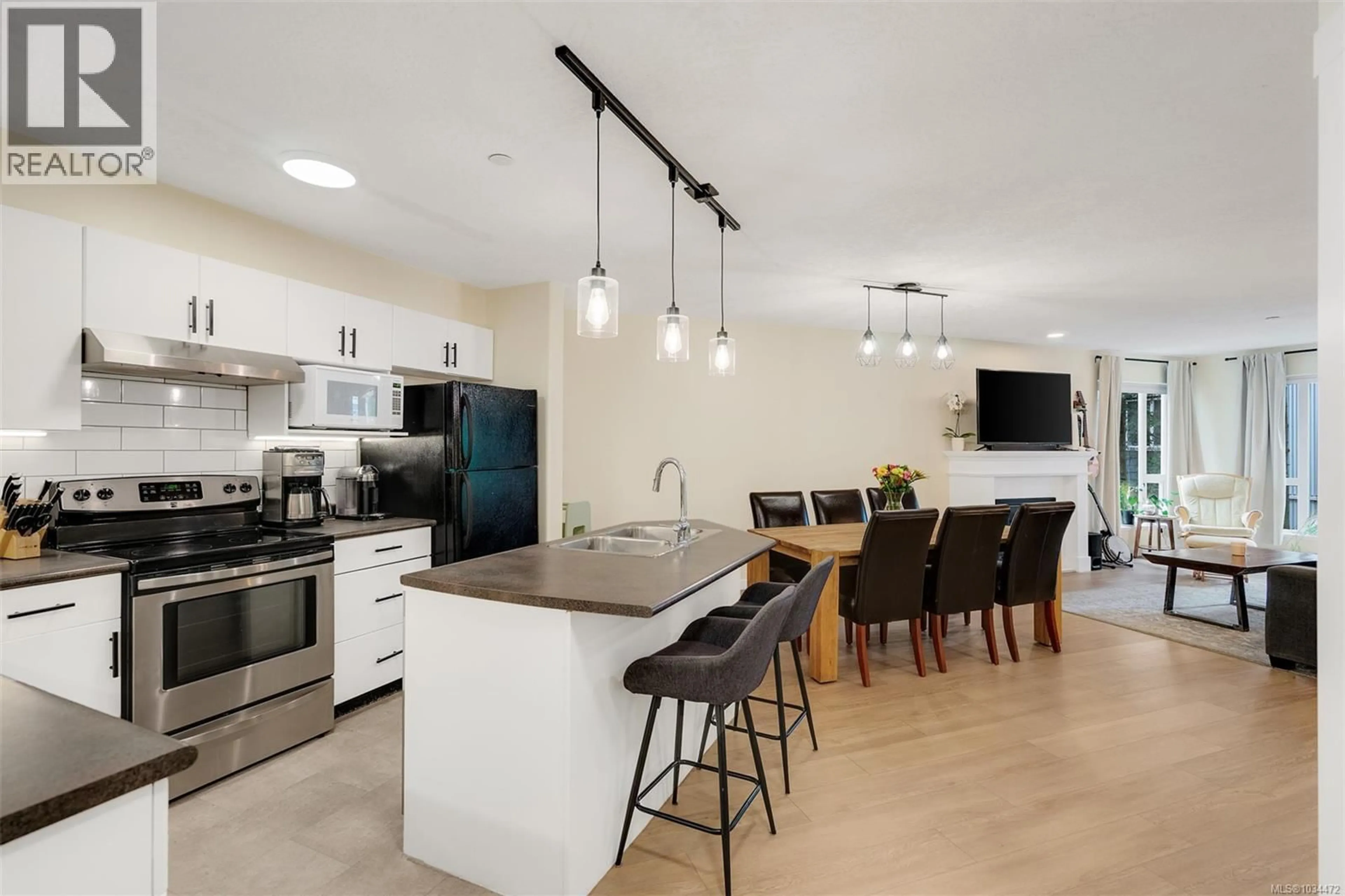 Open concept kitchen, unknown for 206 - 893 HOCKLEY AVENUE, Langford British Columbia V9B2V8
