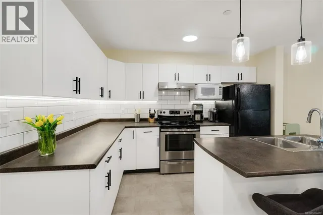 206 - 893 HOCKLEY AVENUE, Langford 5