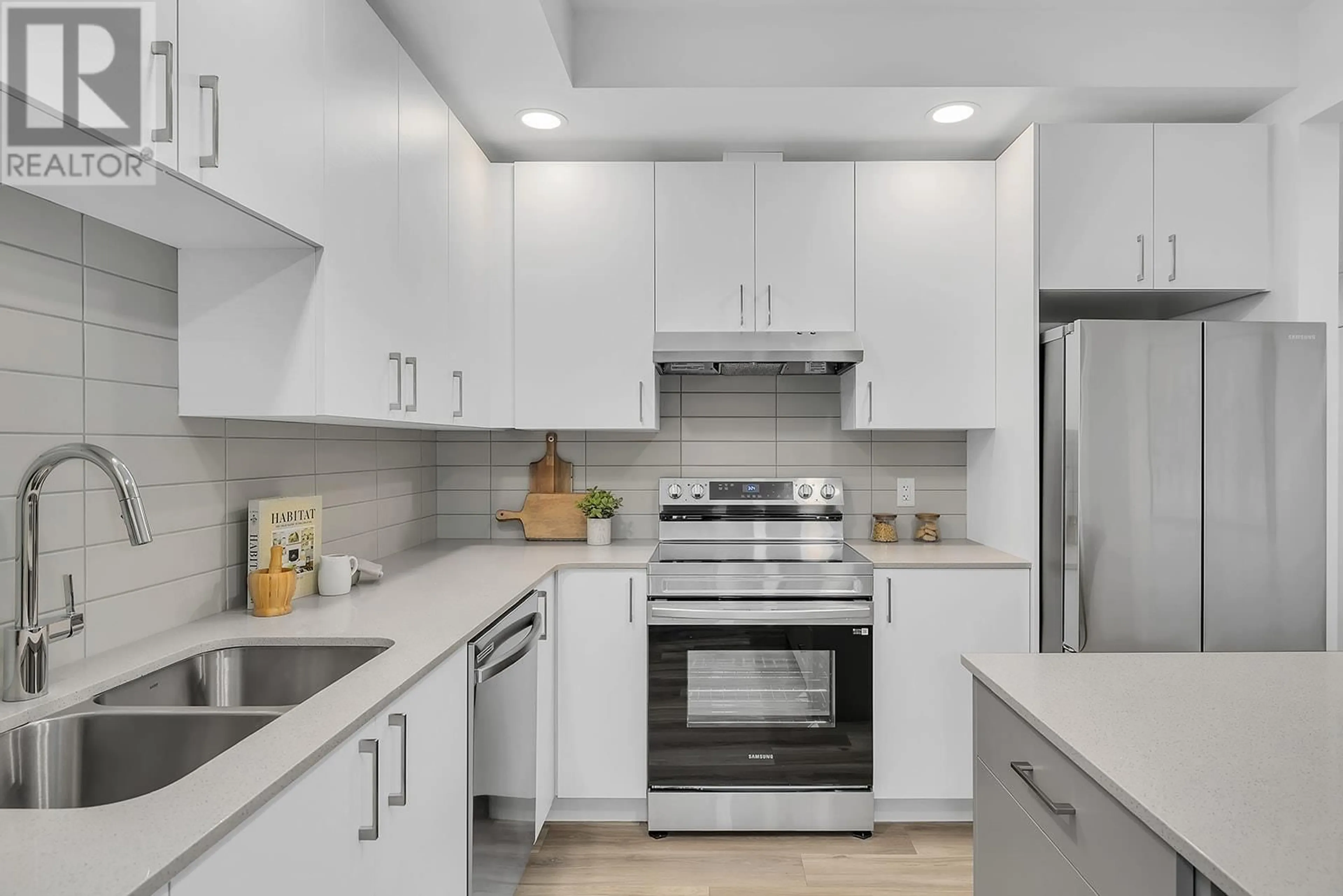Unknown for 217 - 1057 FROST ROAD, Kelowna British Columbia V1W0G7
