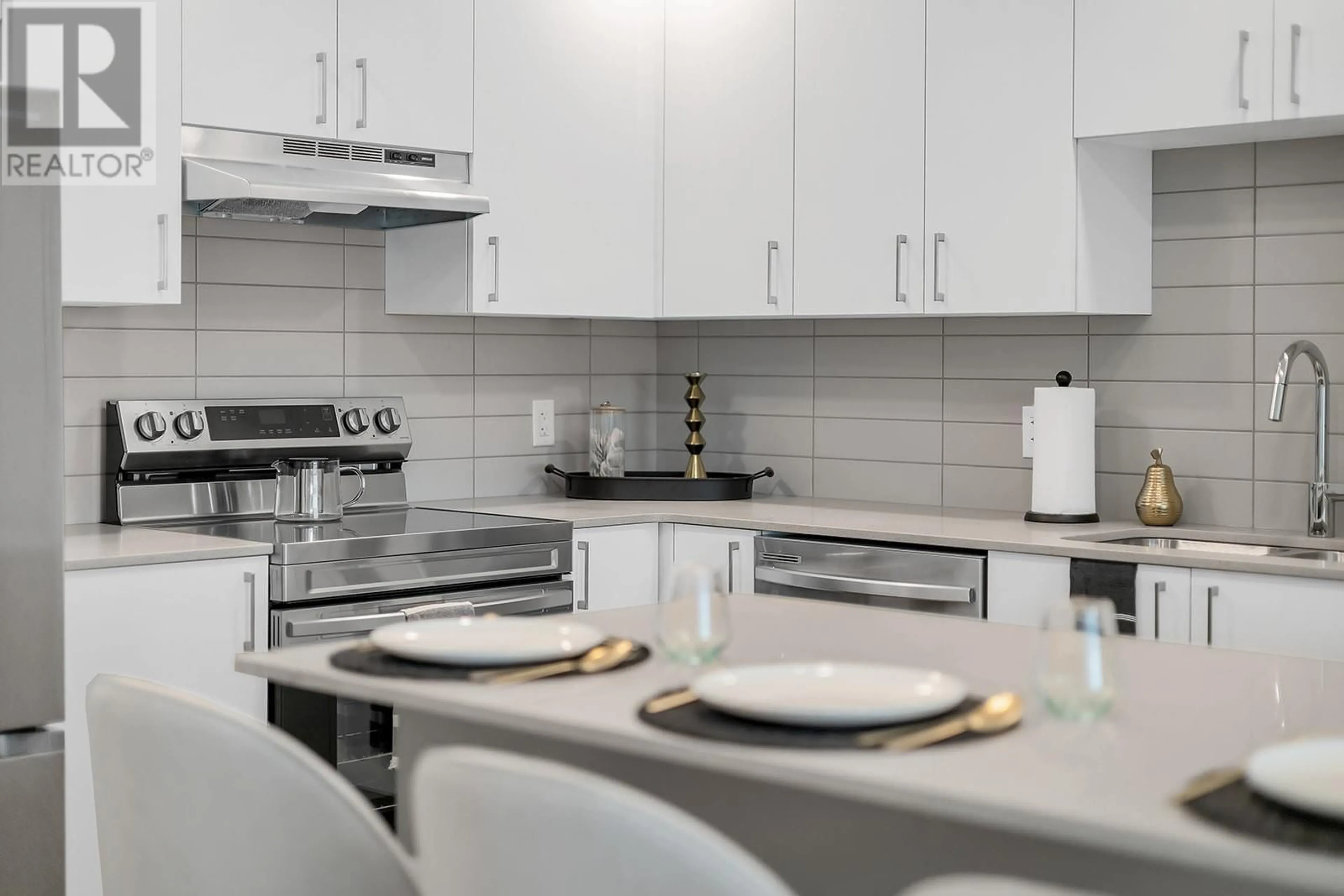 Standard kitchen, unknown for 113 - 1057 FROST ROAD, Kelowna British Columbia V1W0G7