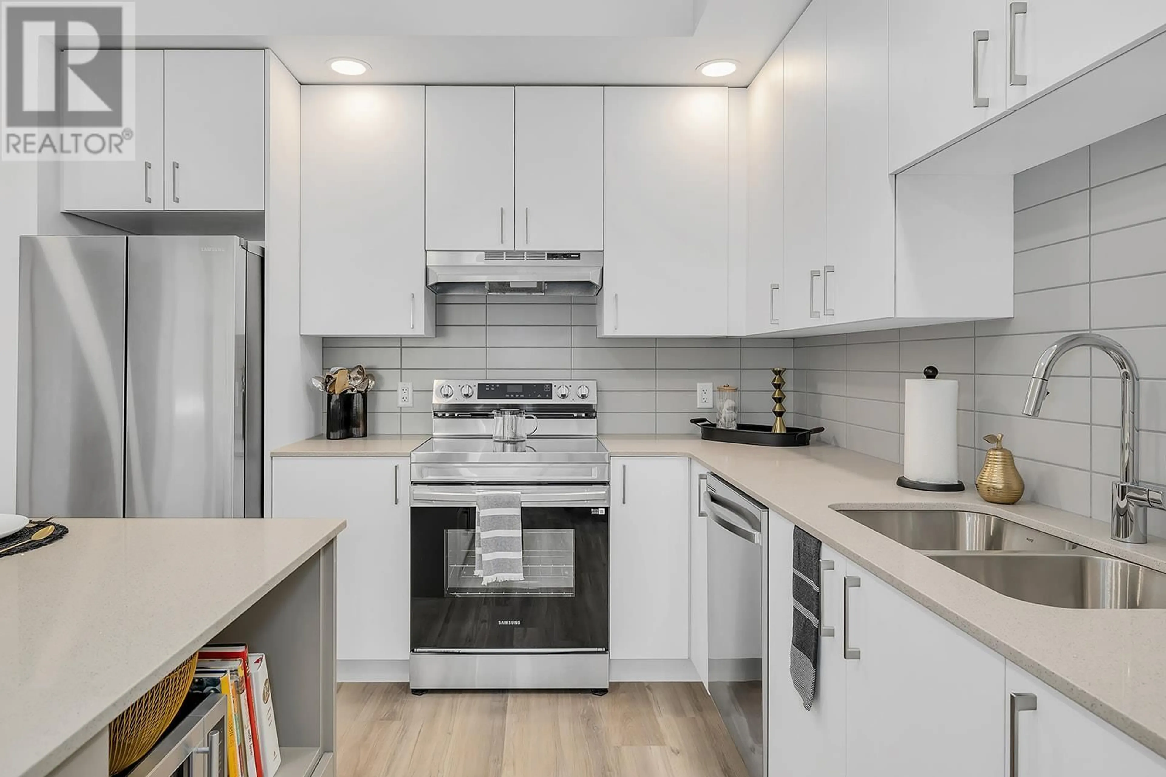 Unknown for 113 - 1057 FROST ROAD, Kelowna British Columbia V1W0G7