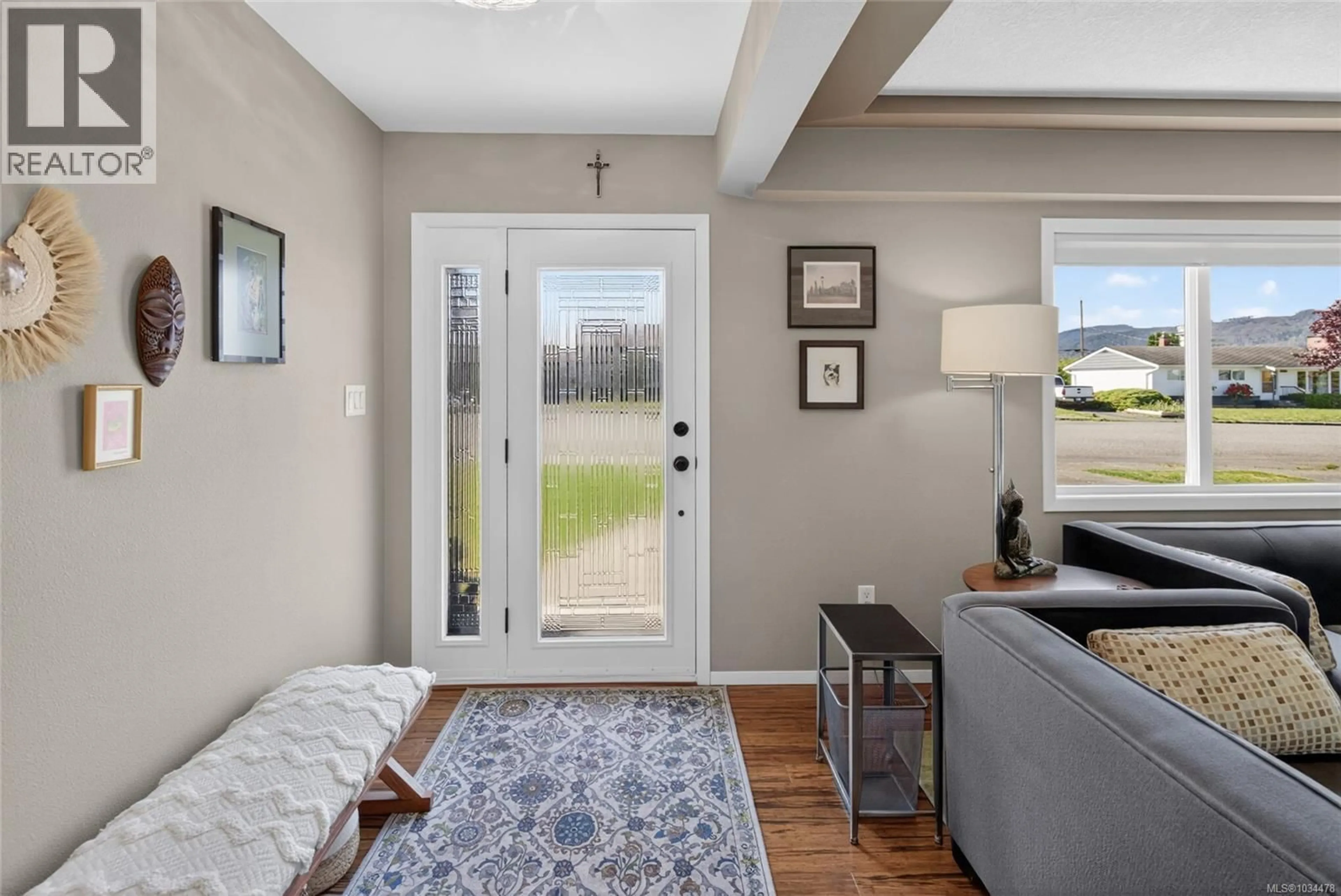 Indoor entryway for 3945 EXTON STREET, Port Alberni British Columbia V9Y3X8