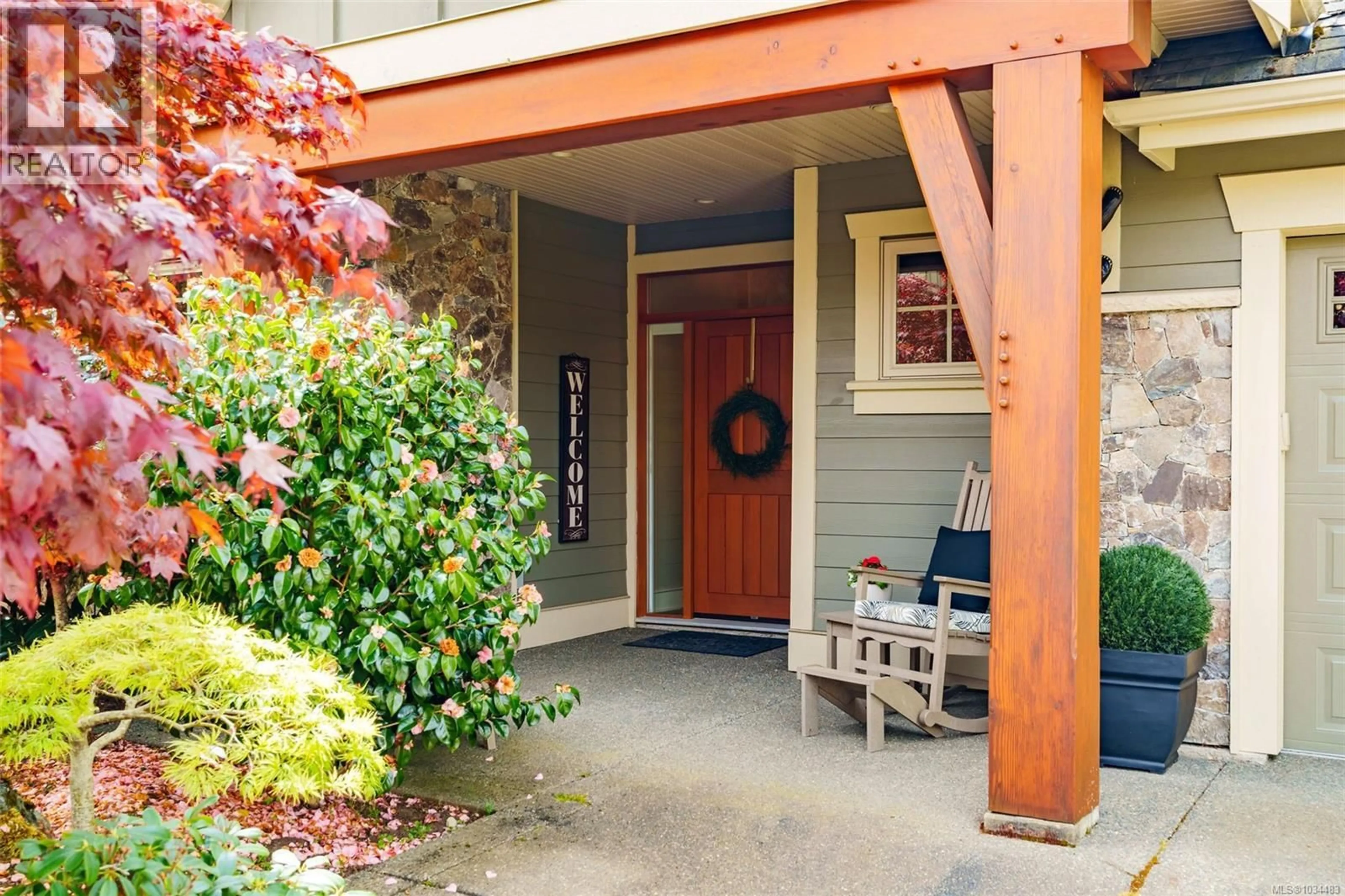 Indoor entryway for 646 EAGLEWOOD COURT, Qualicum Beach British Columbia V9K0A3