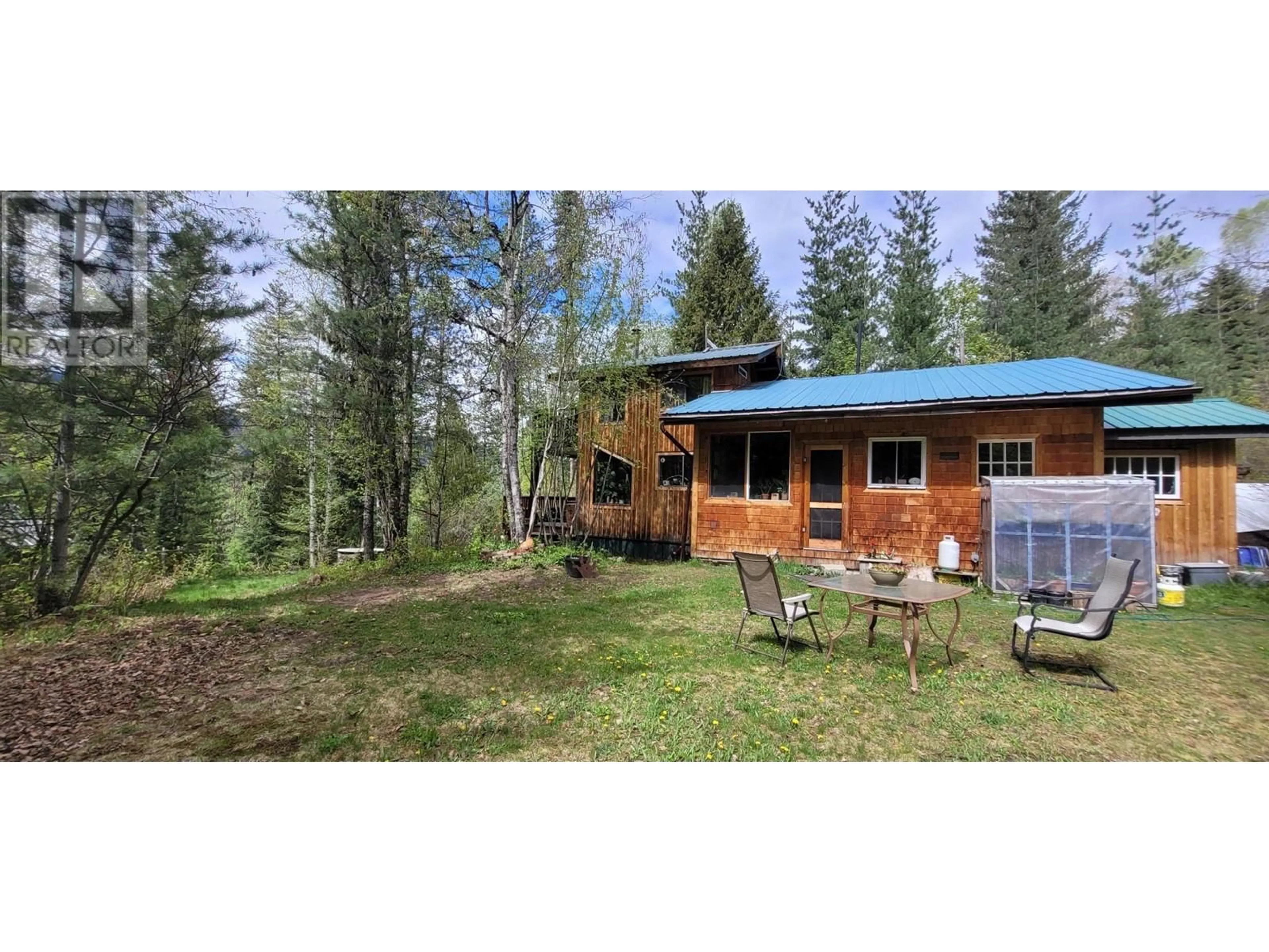 A pic from outside/outdoor area/front of a property/back of a property/a pic from drone, forest/trees view for 7152 GRAHAM ROAD, Winlaw British Columbia V0G2J0