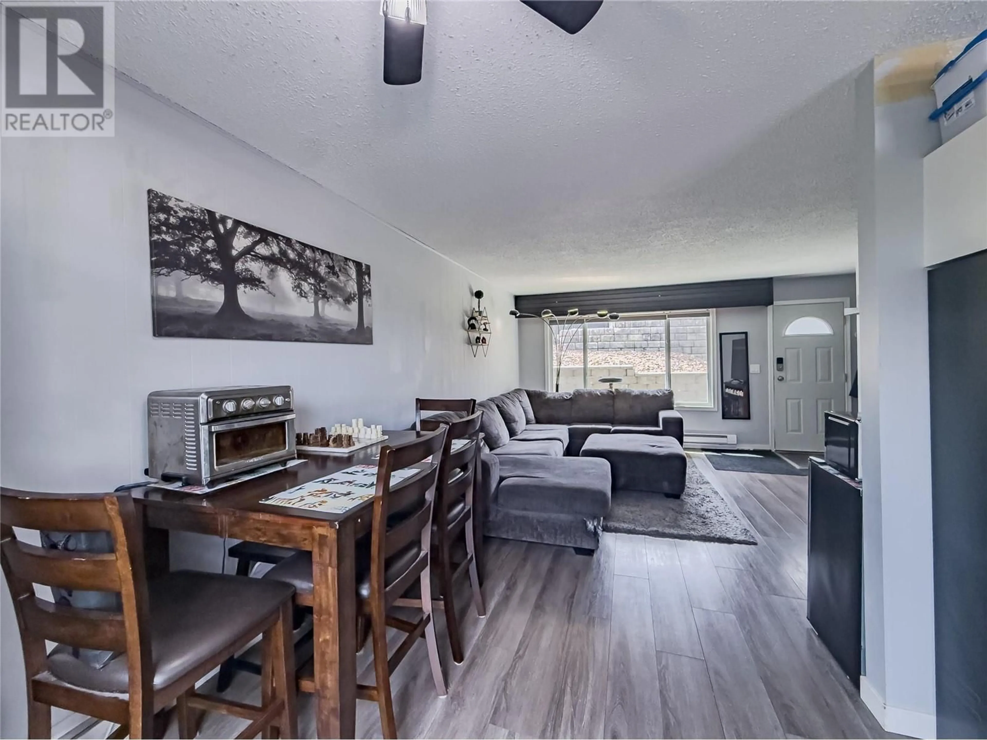 Living room with furniture, unknown for 81 - 1605 SUMMIT DRIVE, Kamloops British Columbia V2E2A5