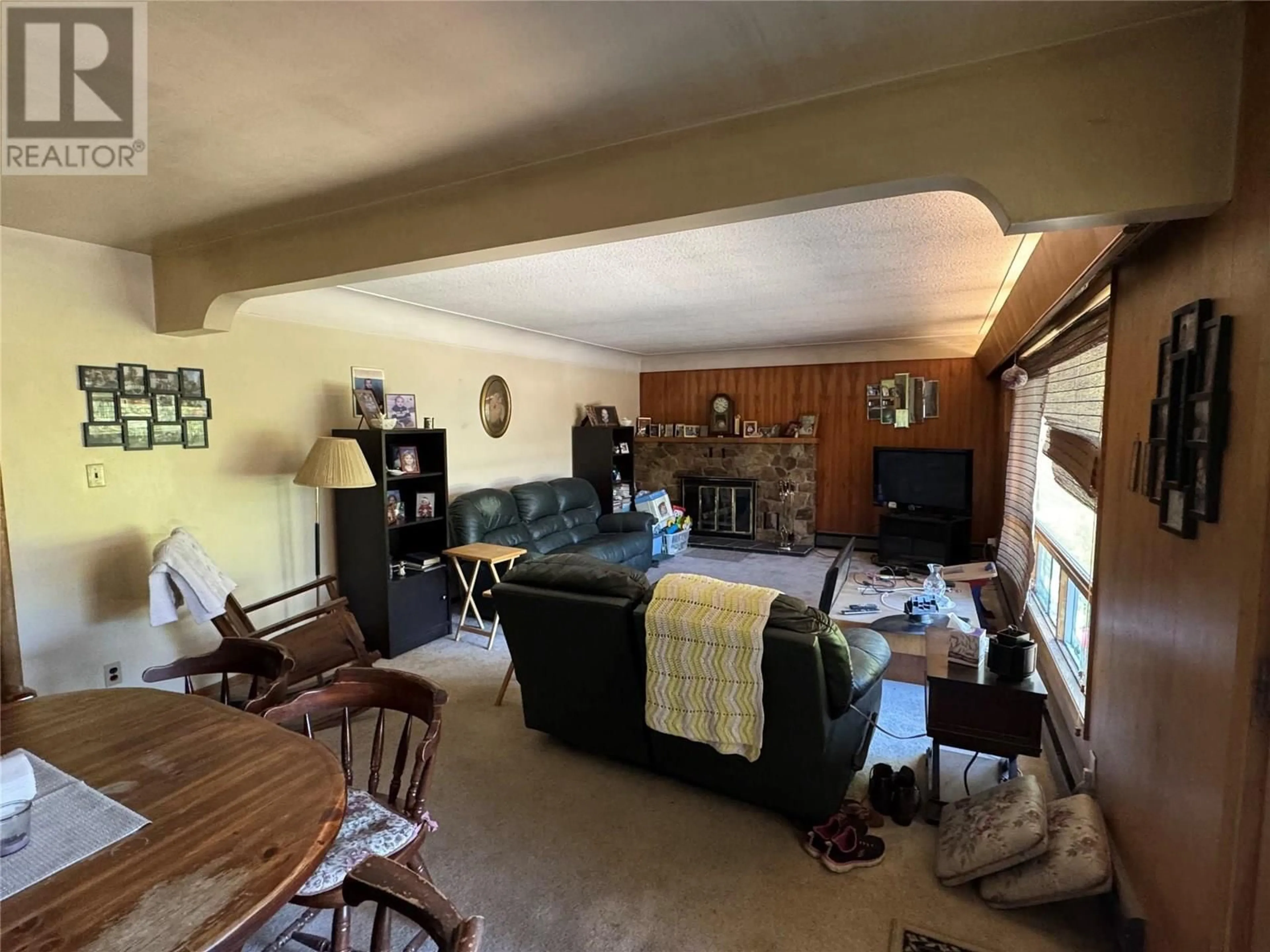 A pic of a room for 604 11TH STREET, Castlegar British Columbia V1N2J9
