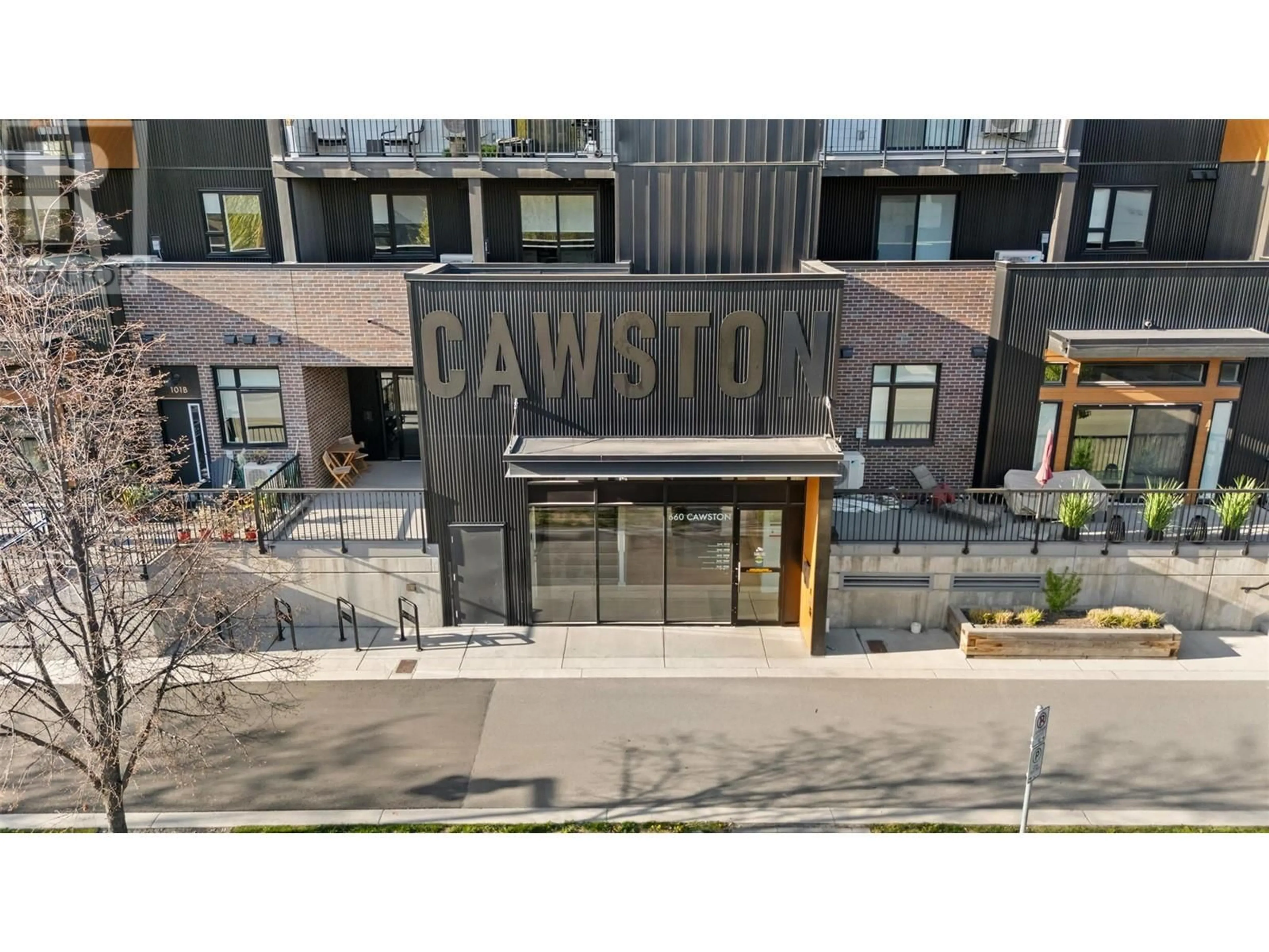 A pic from outside/outdoor area/front of a property/back of a property/a pic from drone, mountain view for 104 - 660 CAWSTON AVENUE, Kelowna British Columbia V1Y9M1
