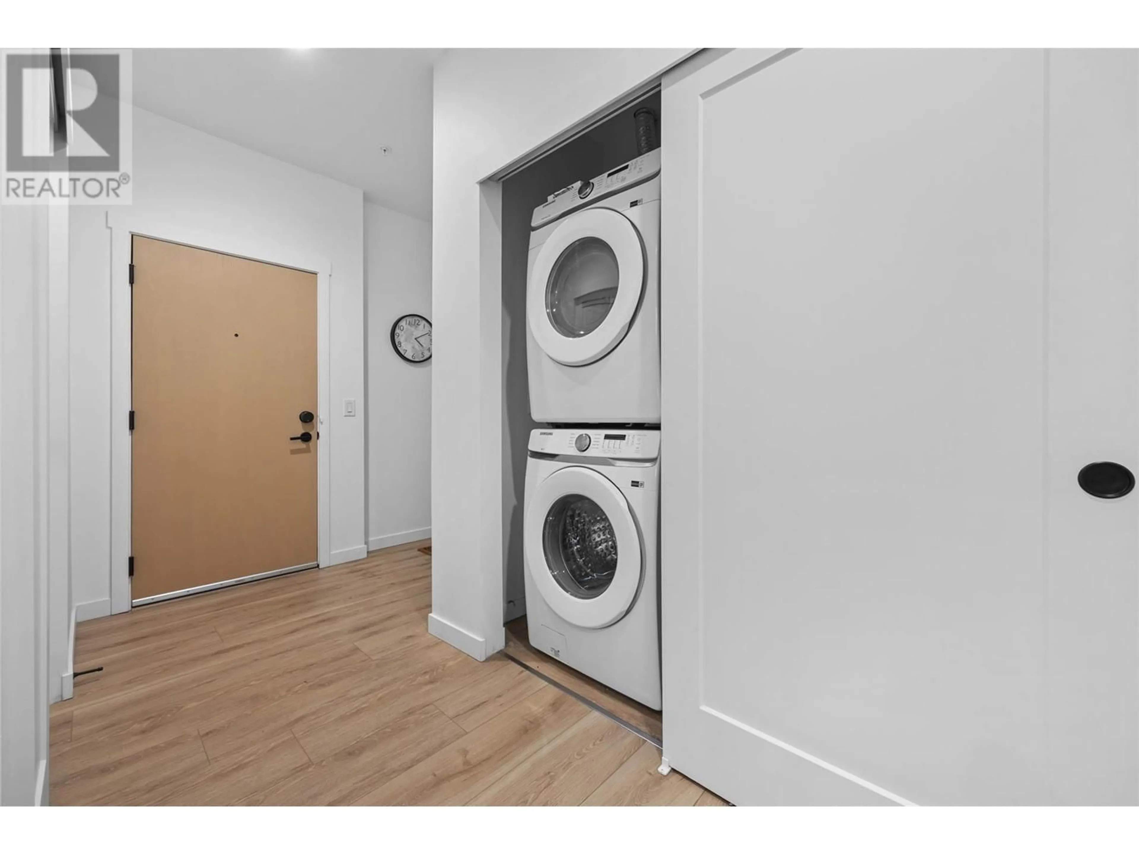Laundry room for 104 - 660 CAWSTON AVENUE, Kelowna British Columbia V1Y9M1