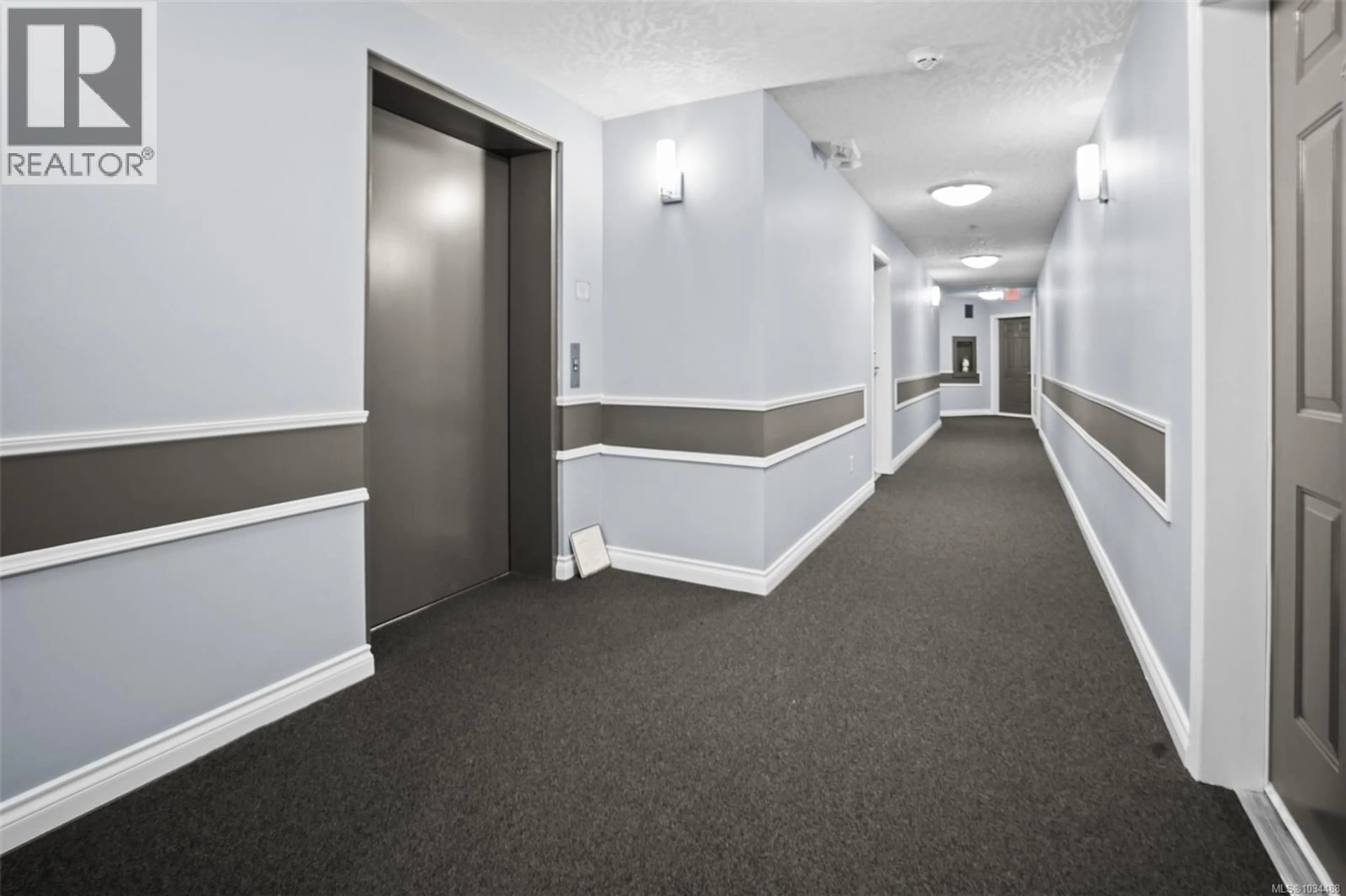 Indoor foyer for 408 - 649 BAY STREET, Victoria British Columbia V8T5H8